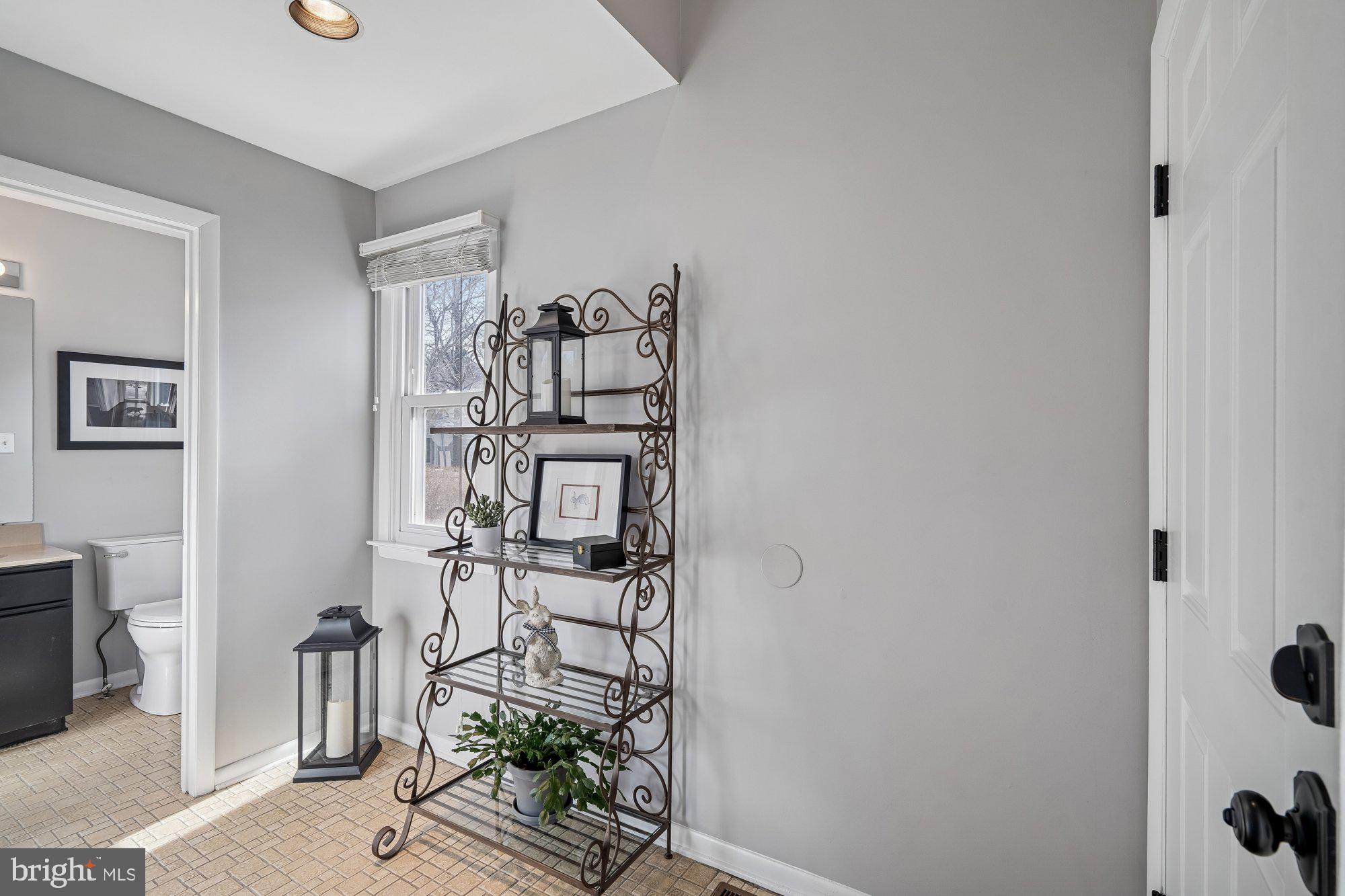 VILLAGE OF LONG REACH - Residential