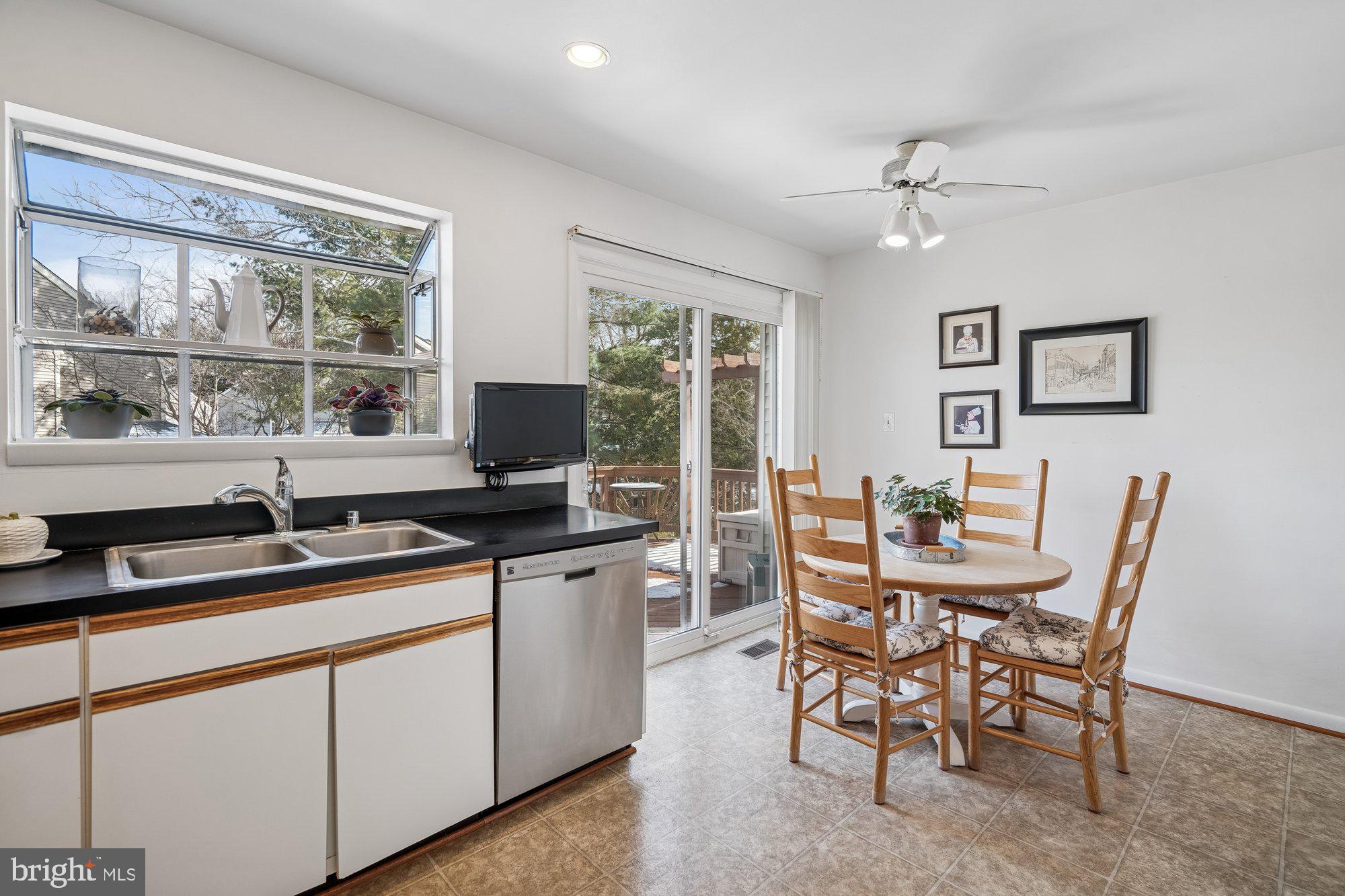 VILLAGE OF LONG REACH - Residential