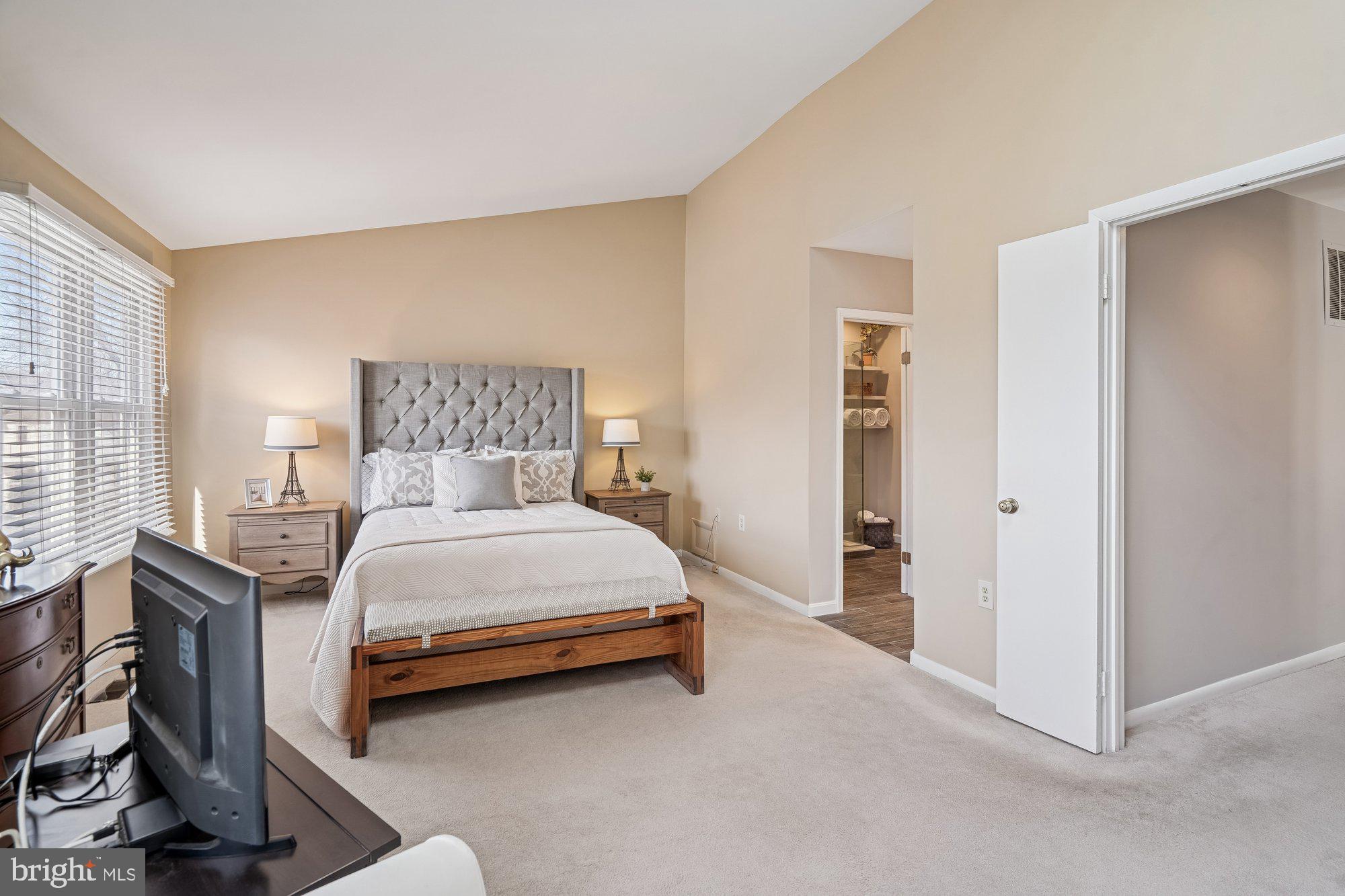 VILLAGE OF LONG REACH - Residential