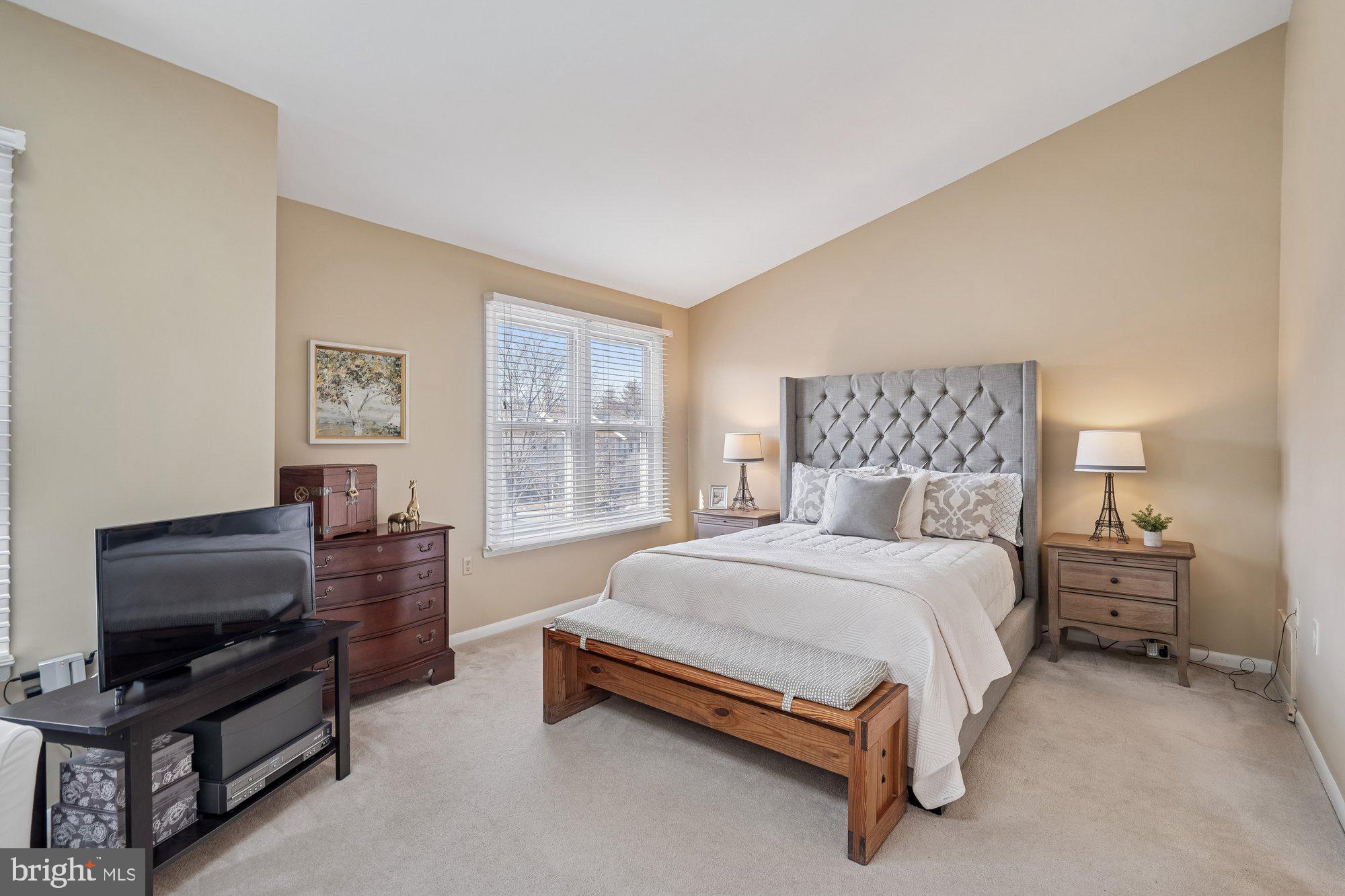 VILLAGE OF LONG REACH - Residential