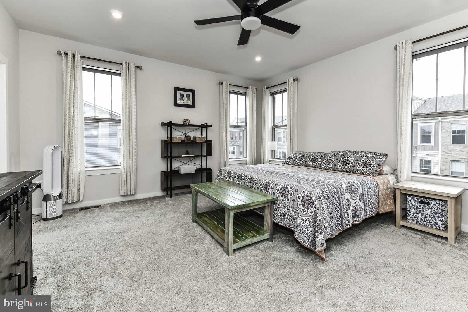 MANASSAS PARK - Residential