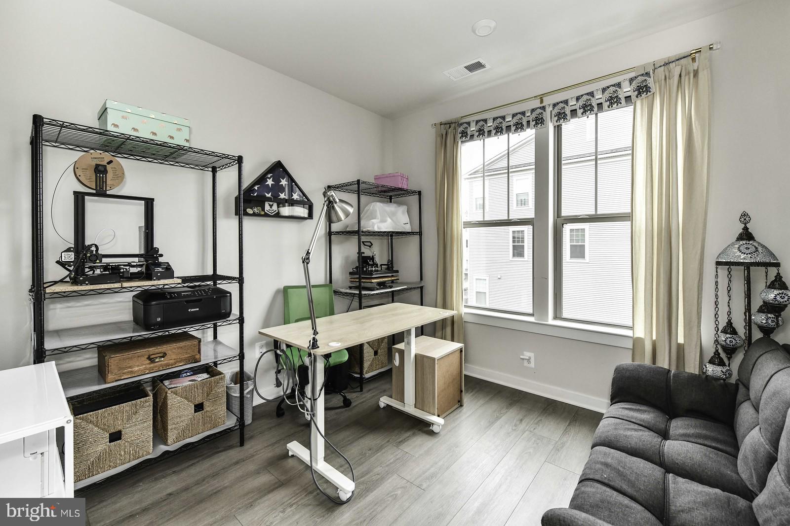 MANASSAS PARK - Residential