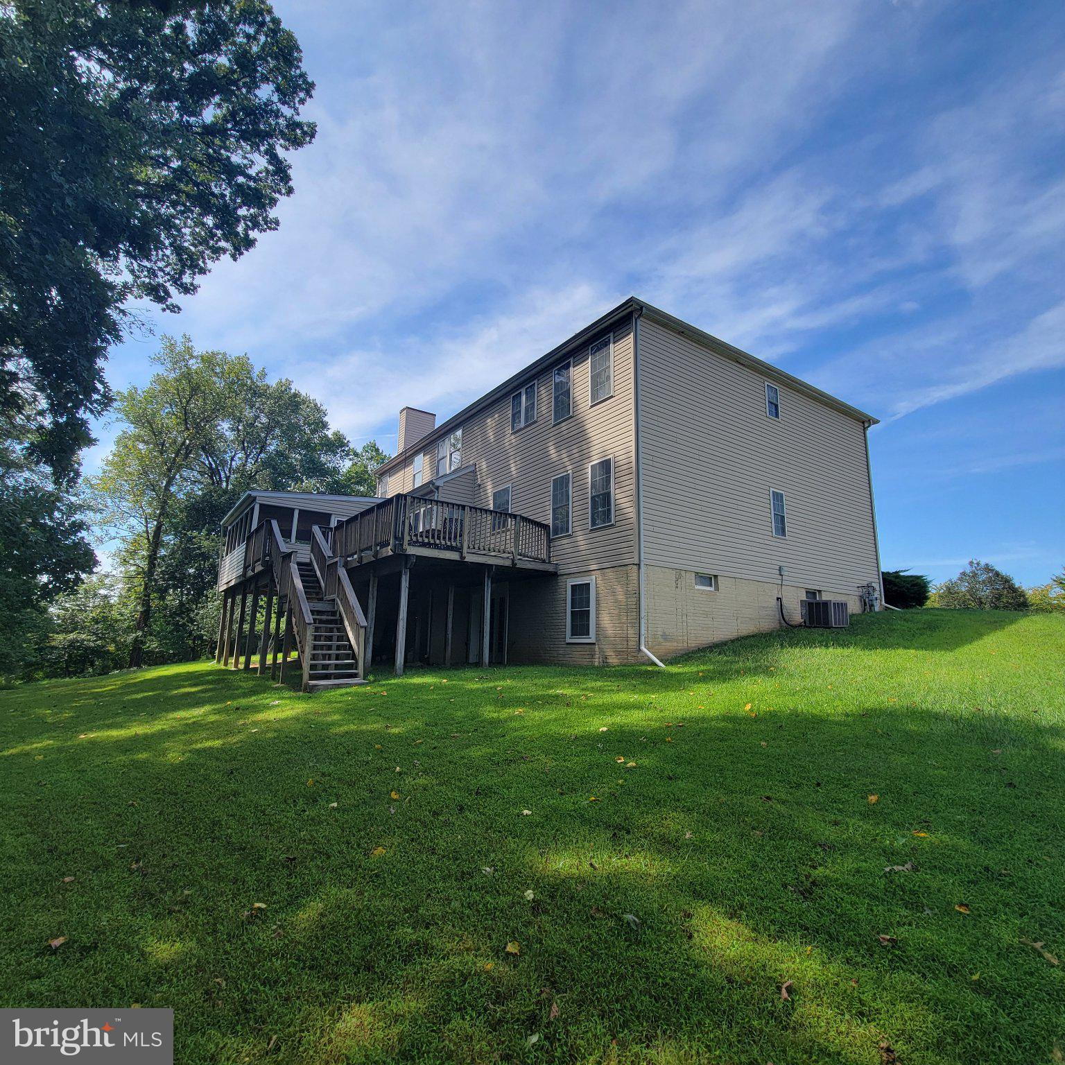 811 LAMOKA DRIVE