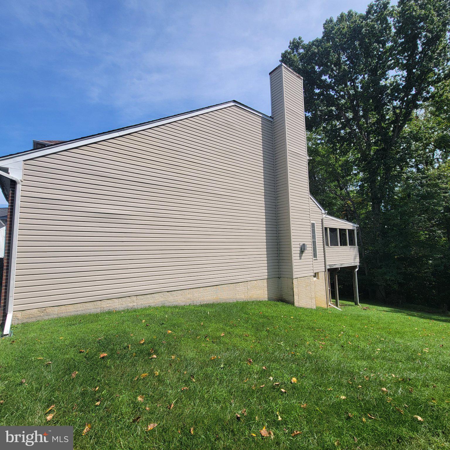 811 LAMOKA DRIVE