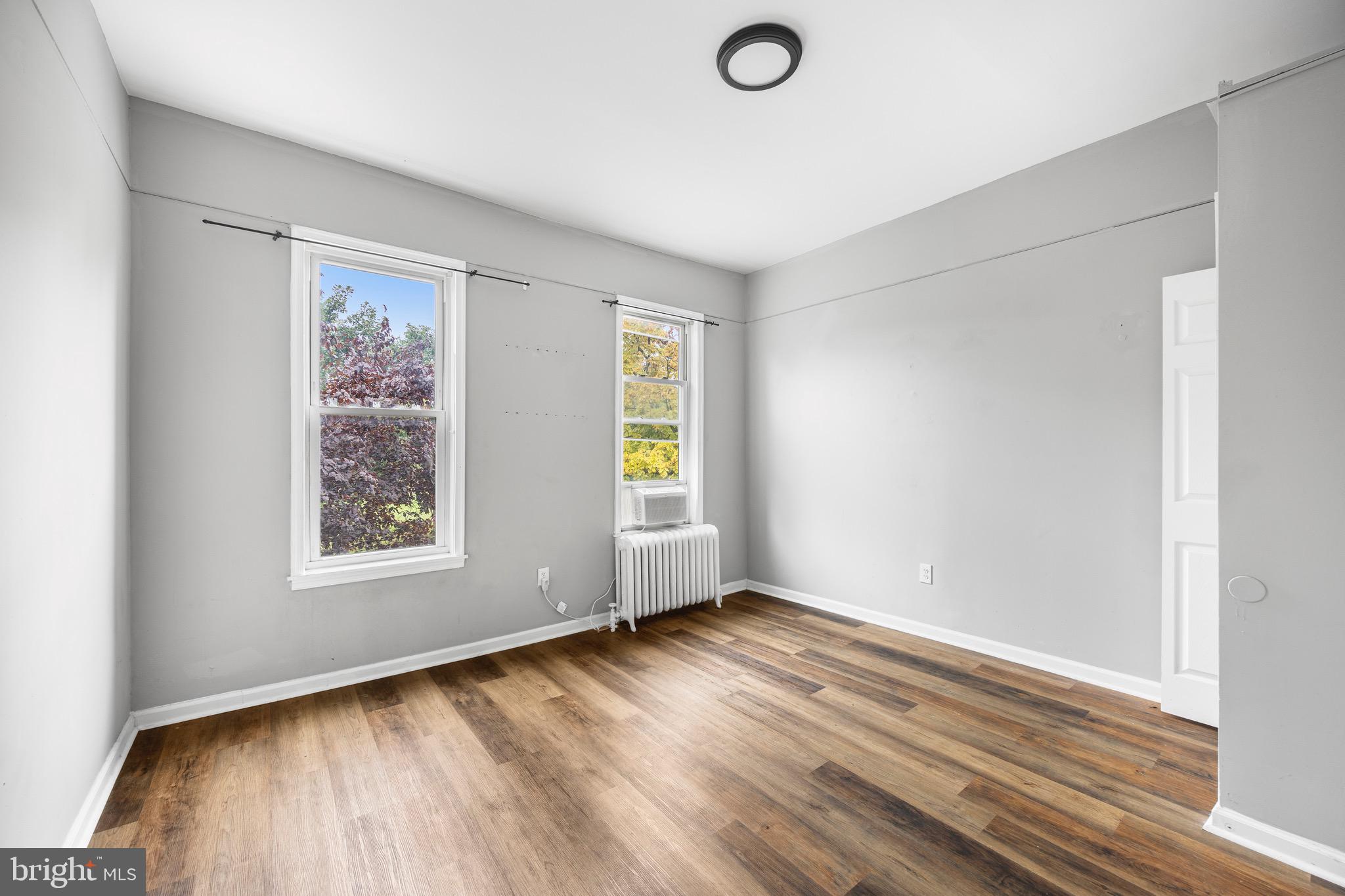 WASHINGTON VILLAGE - Residential