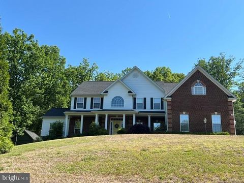Photo of 74 Brooke Crest Lane, STAFFORD, VA 22554 (MLS # VAST2049564)