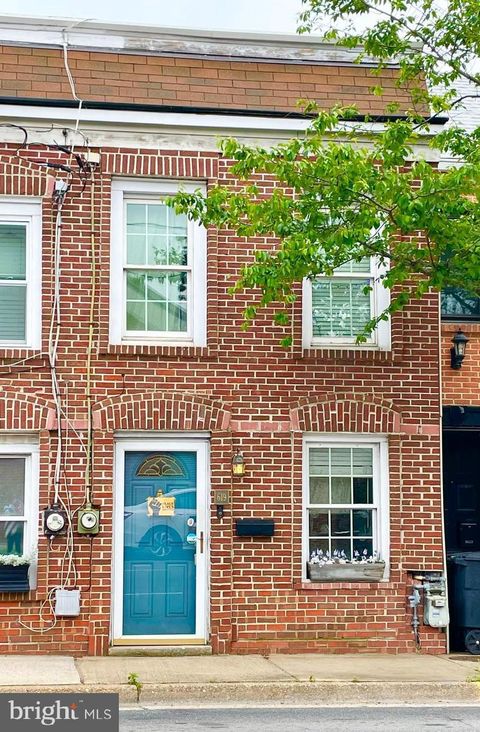 Townhouse For Rent - 619 N Henry Street<br/> ALEXANDRIA, VA 22314