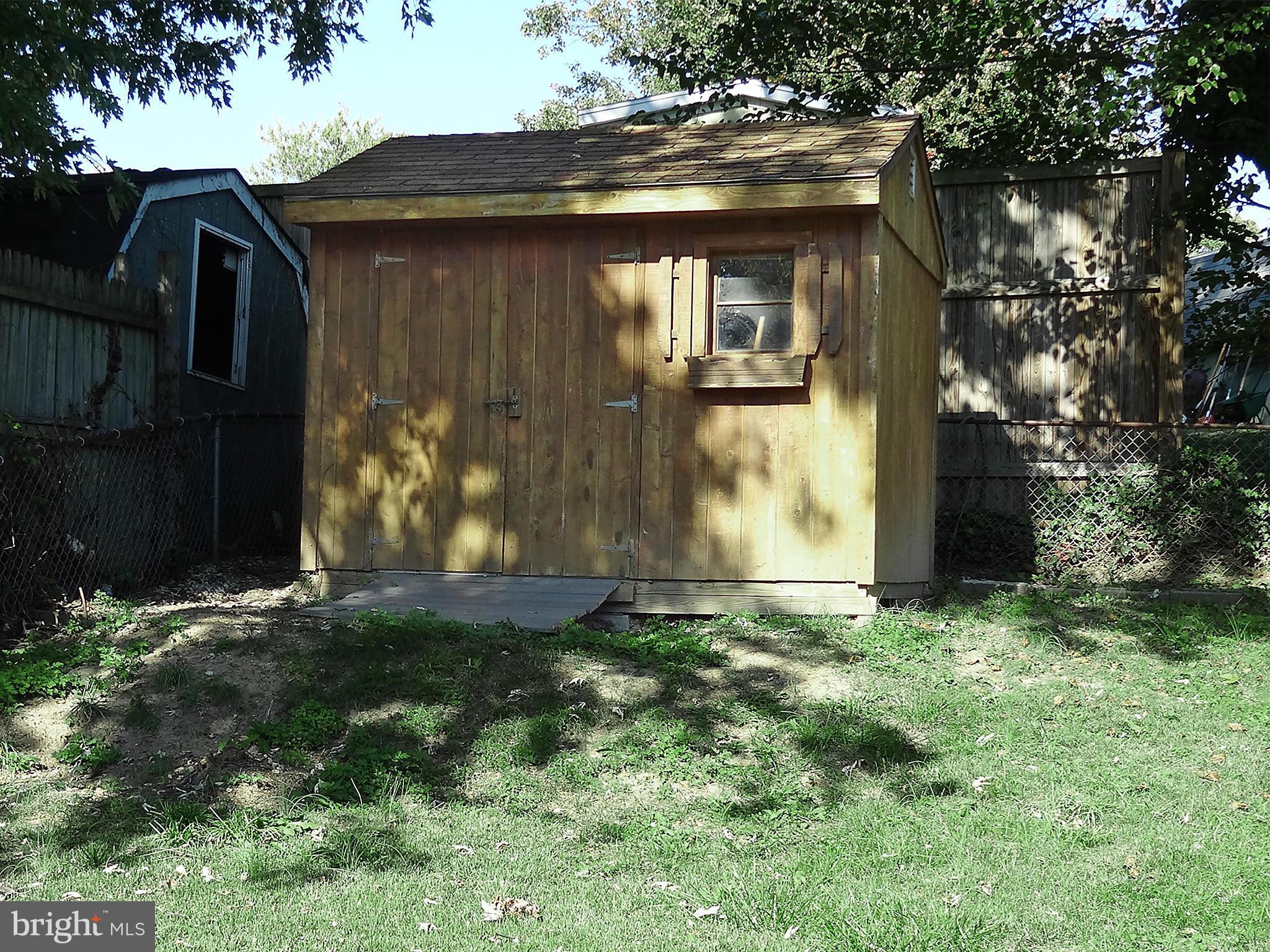 MAPLE RIDGE - Residential