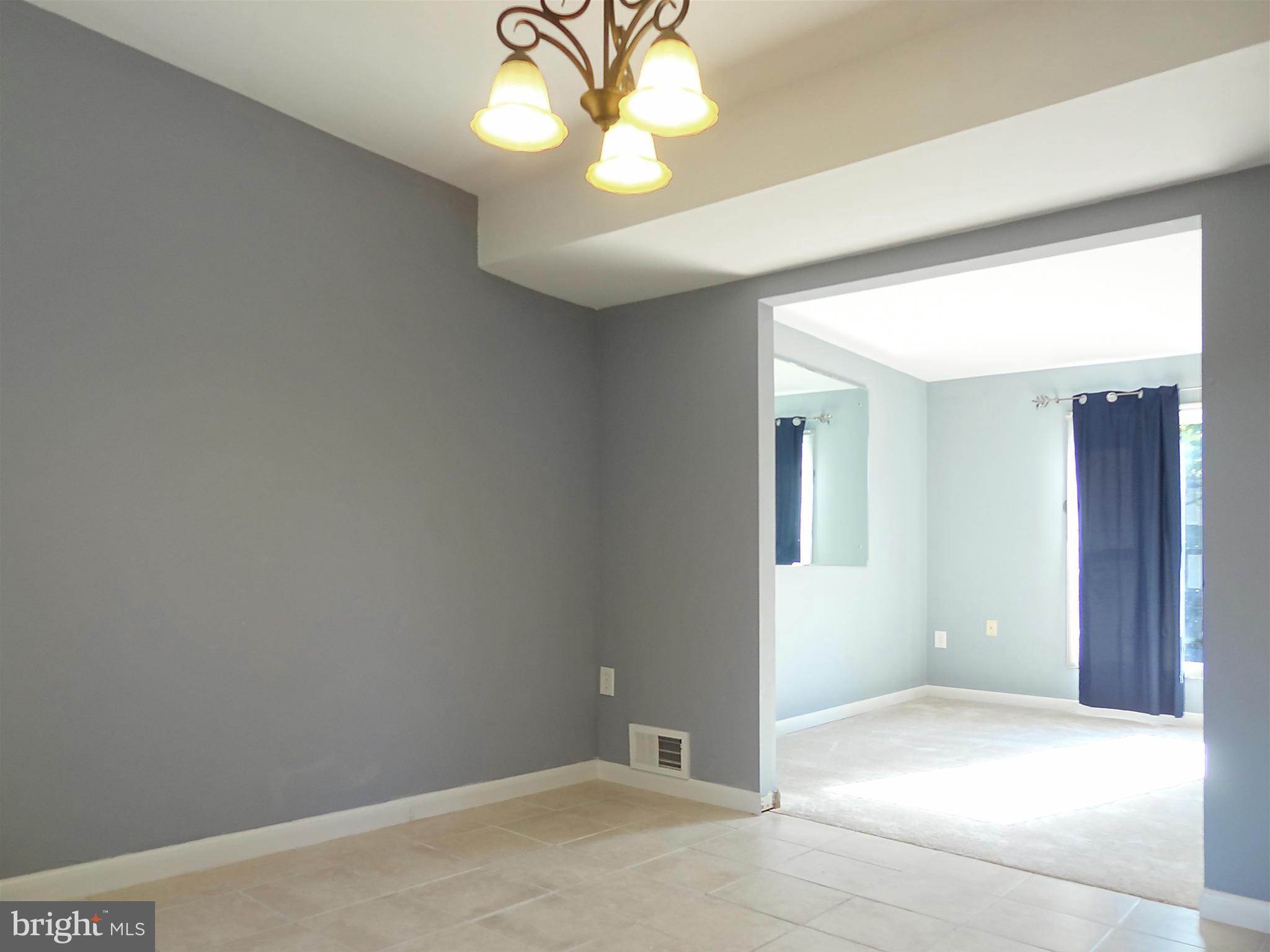 MAPLE RIDGE - Residential