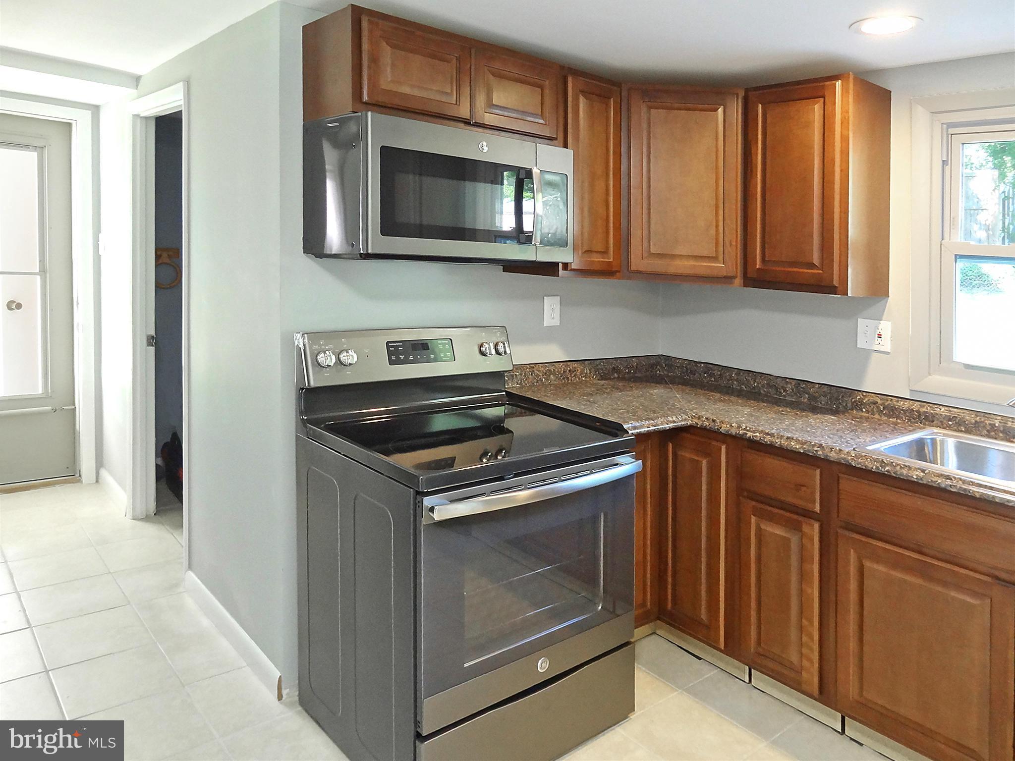 MAPLE RIDGE - Residential