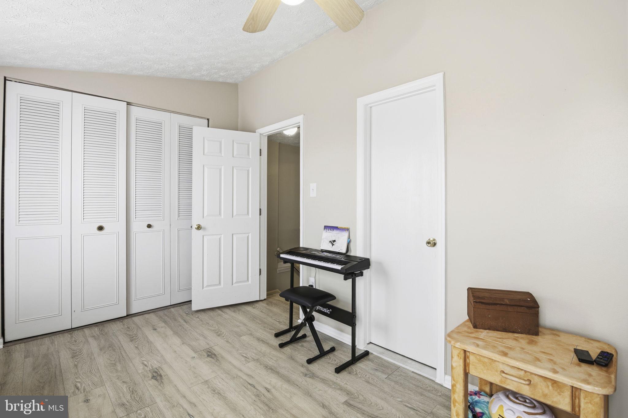 RIDGELY CHOICE - Residential