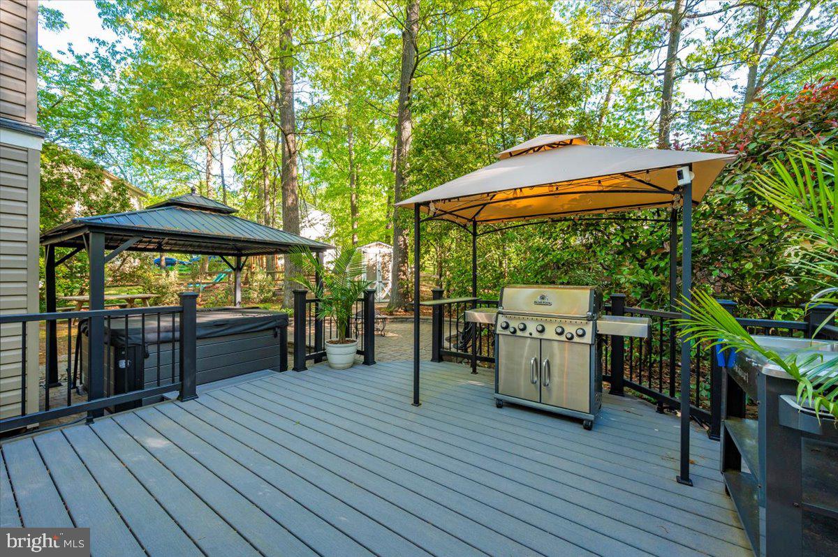 ST CHARLES SUB - HUNTINGTON - Residential