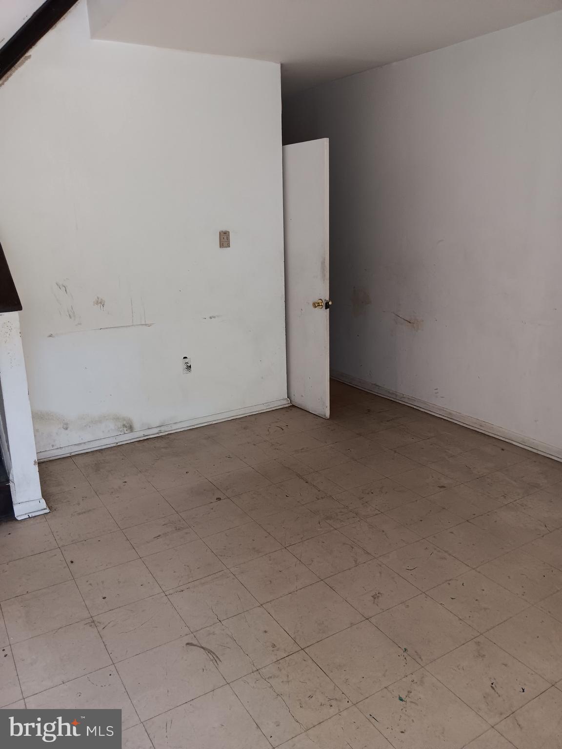 1840 W FAYETTE STREET
