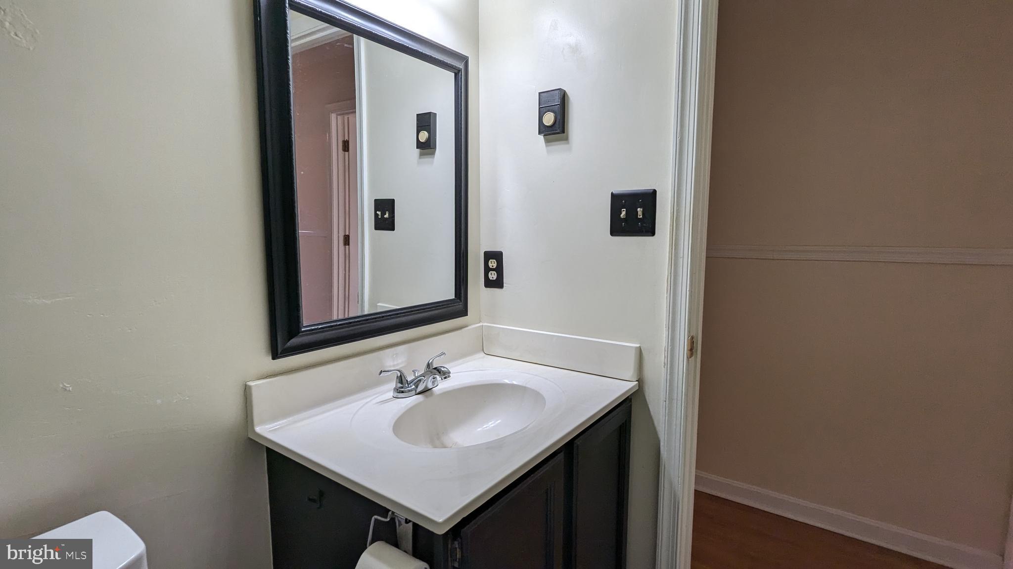 GREENBRIAR VILLAGE - Residential Lease