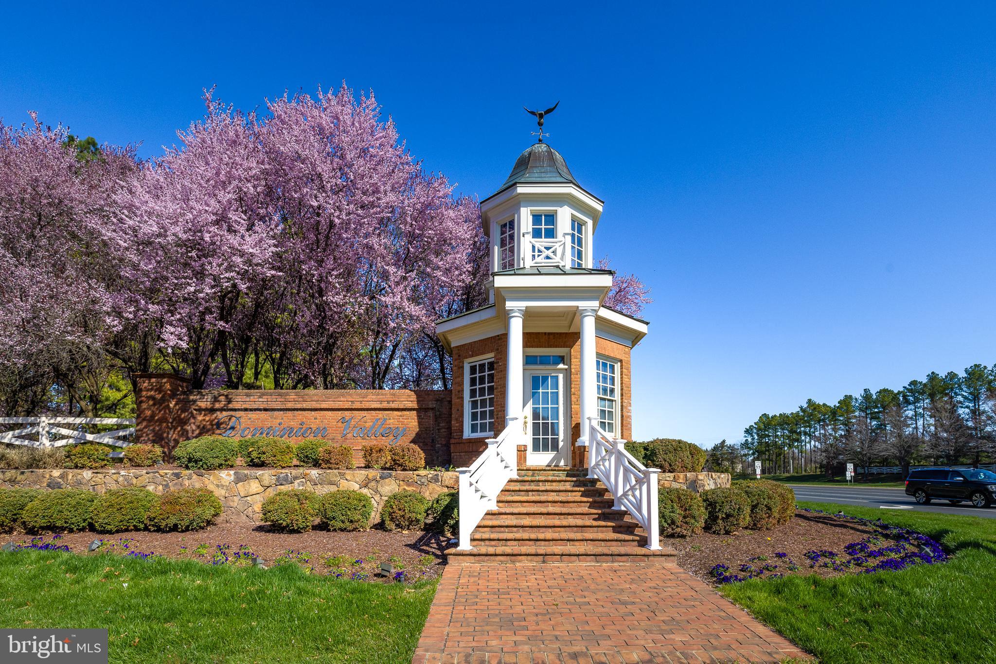 DOMINION VALLEY COUNTRY CLUB - Residential