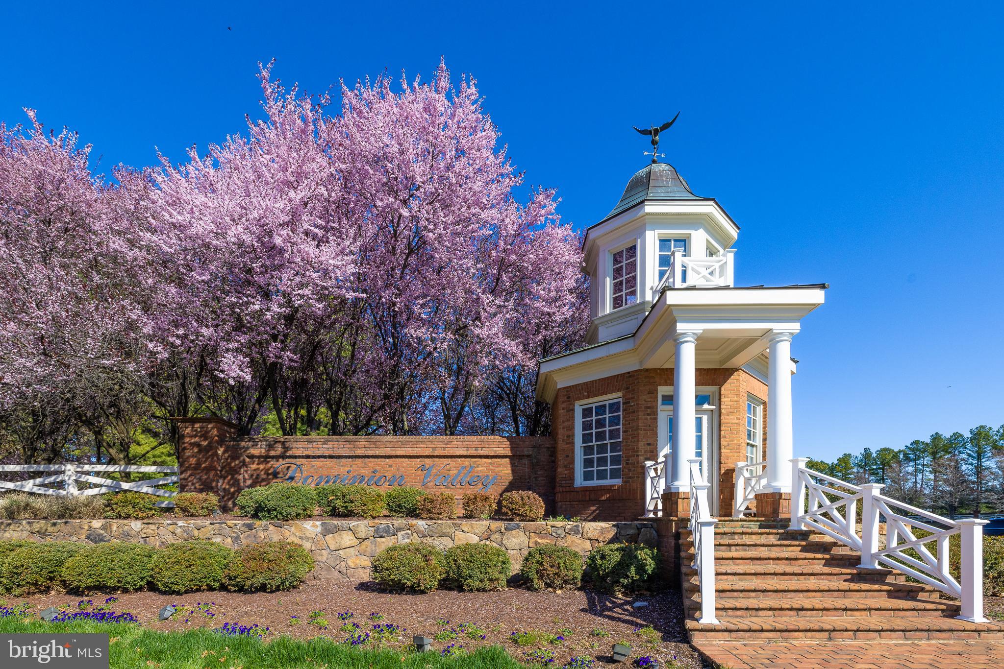 DOMINION VALLEY COUNTRY CLUB - Residential