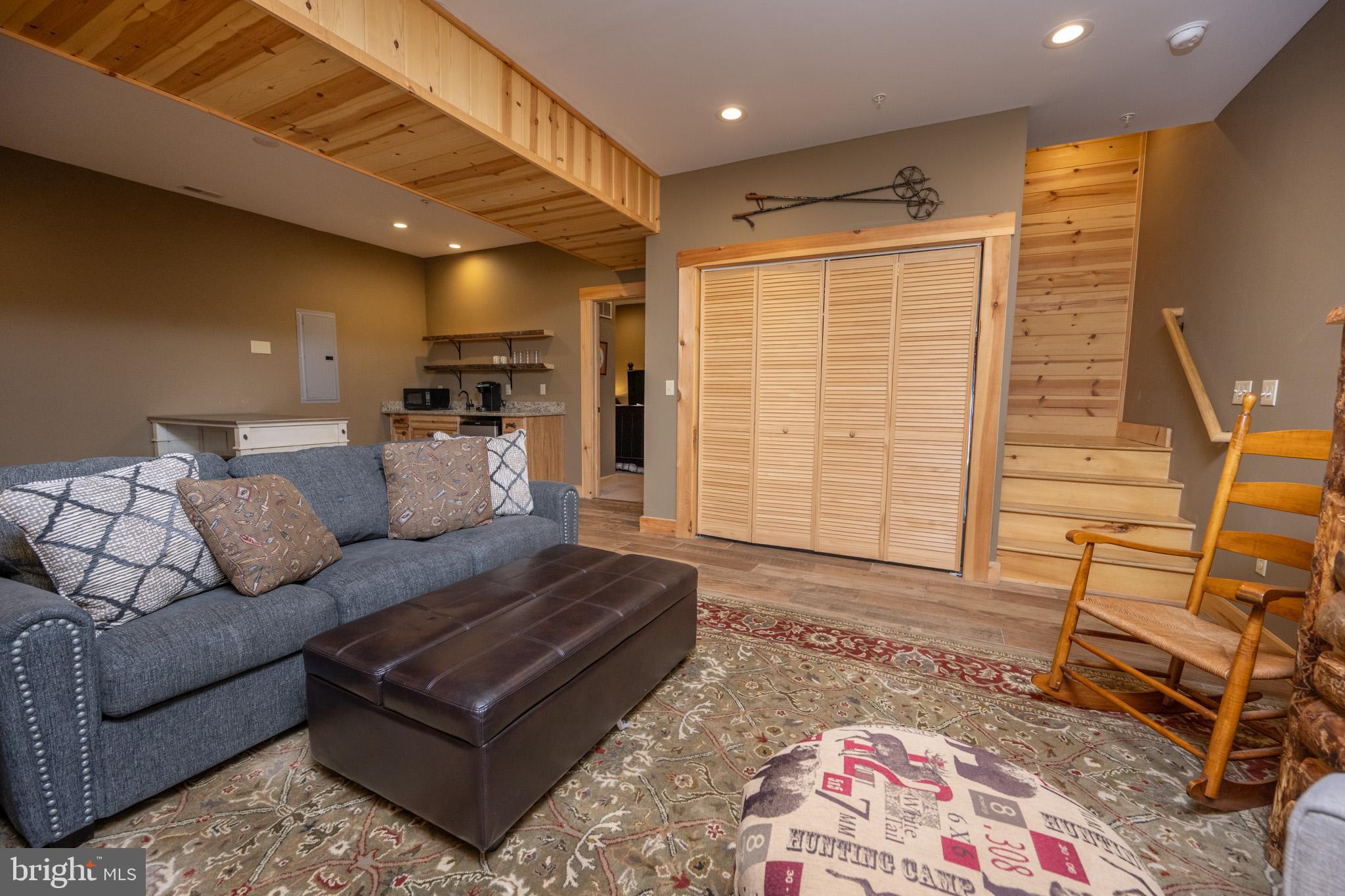 GRAVELLY RUN - Residential