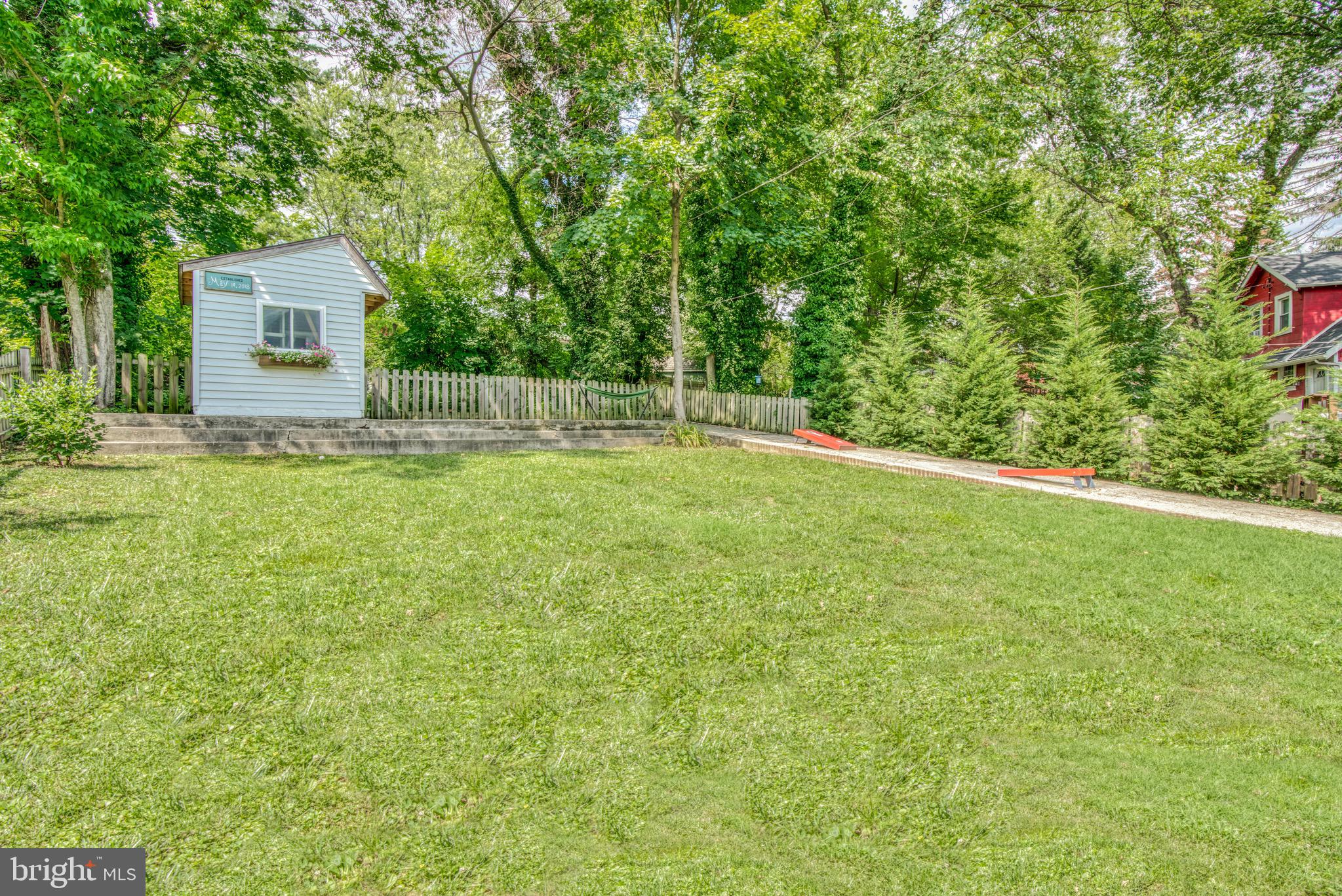 LAKE WALKER - Residential