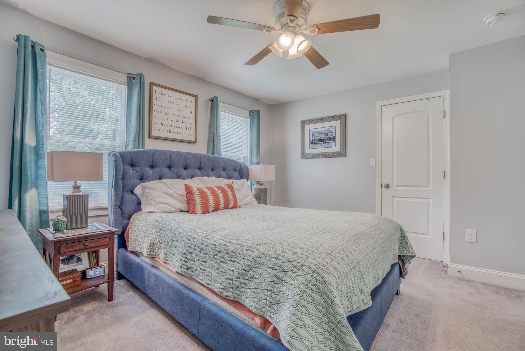 LAKE WALKER - Residential