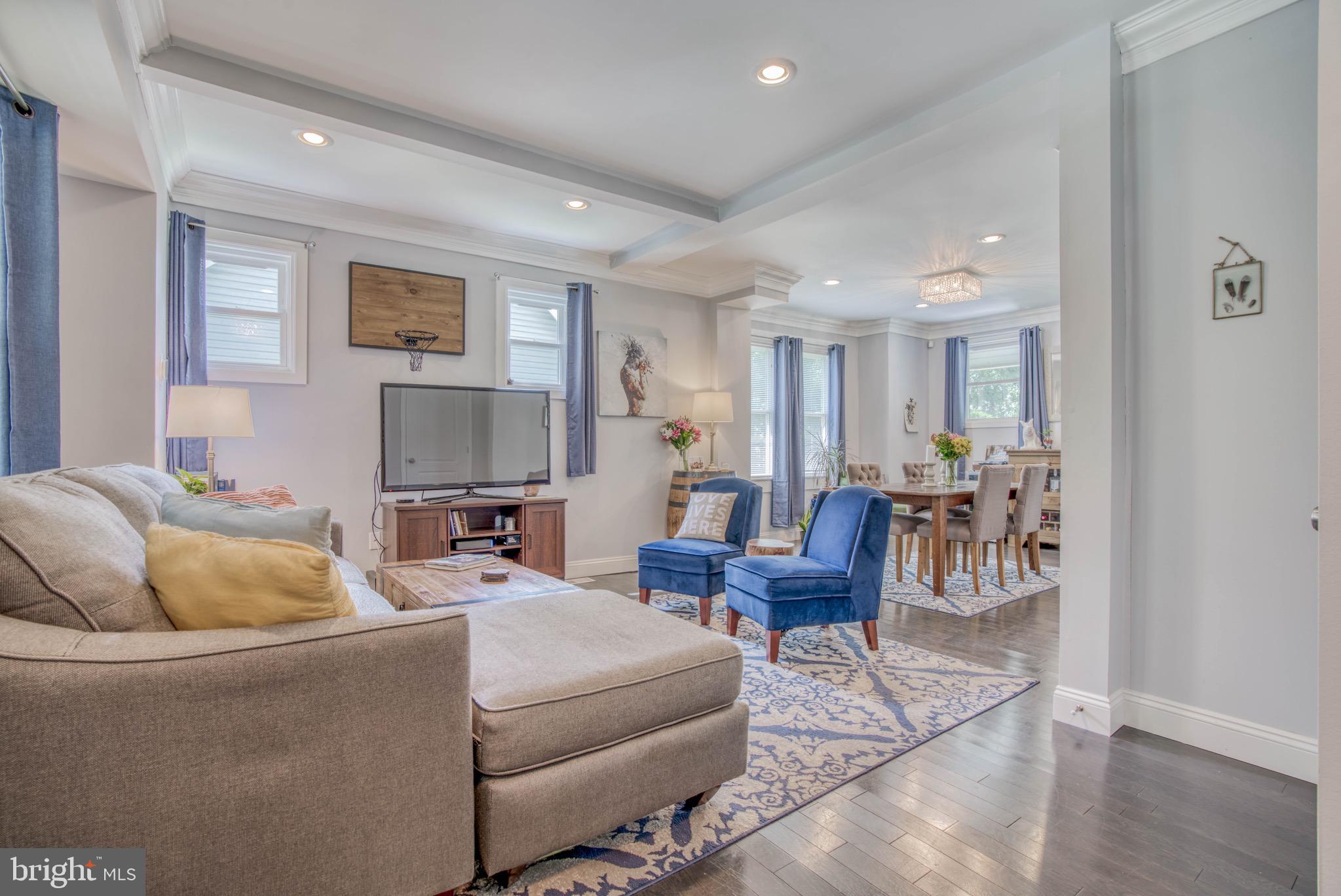 LAKE WALKER - Residential