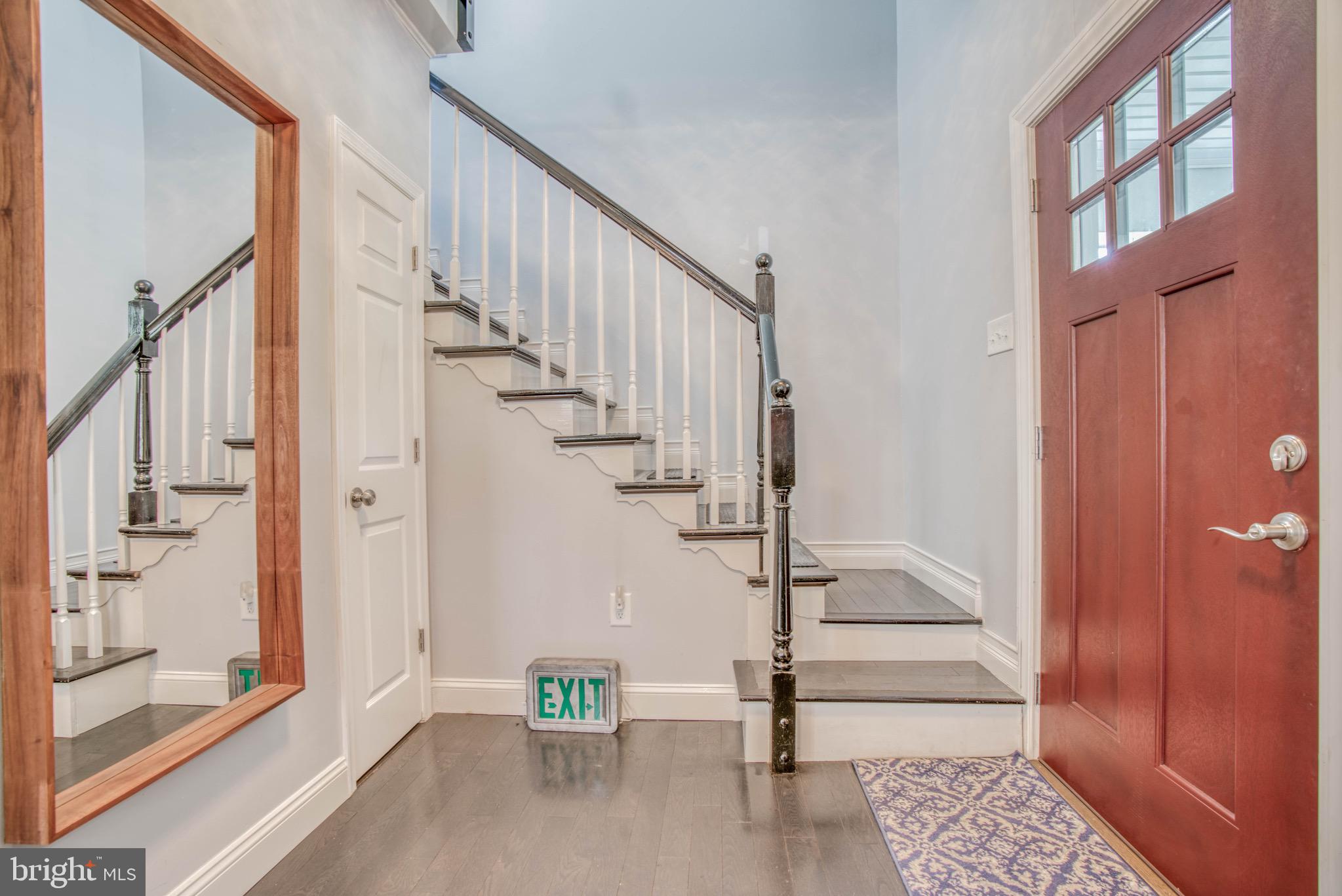 LAKE WALKER - Residential