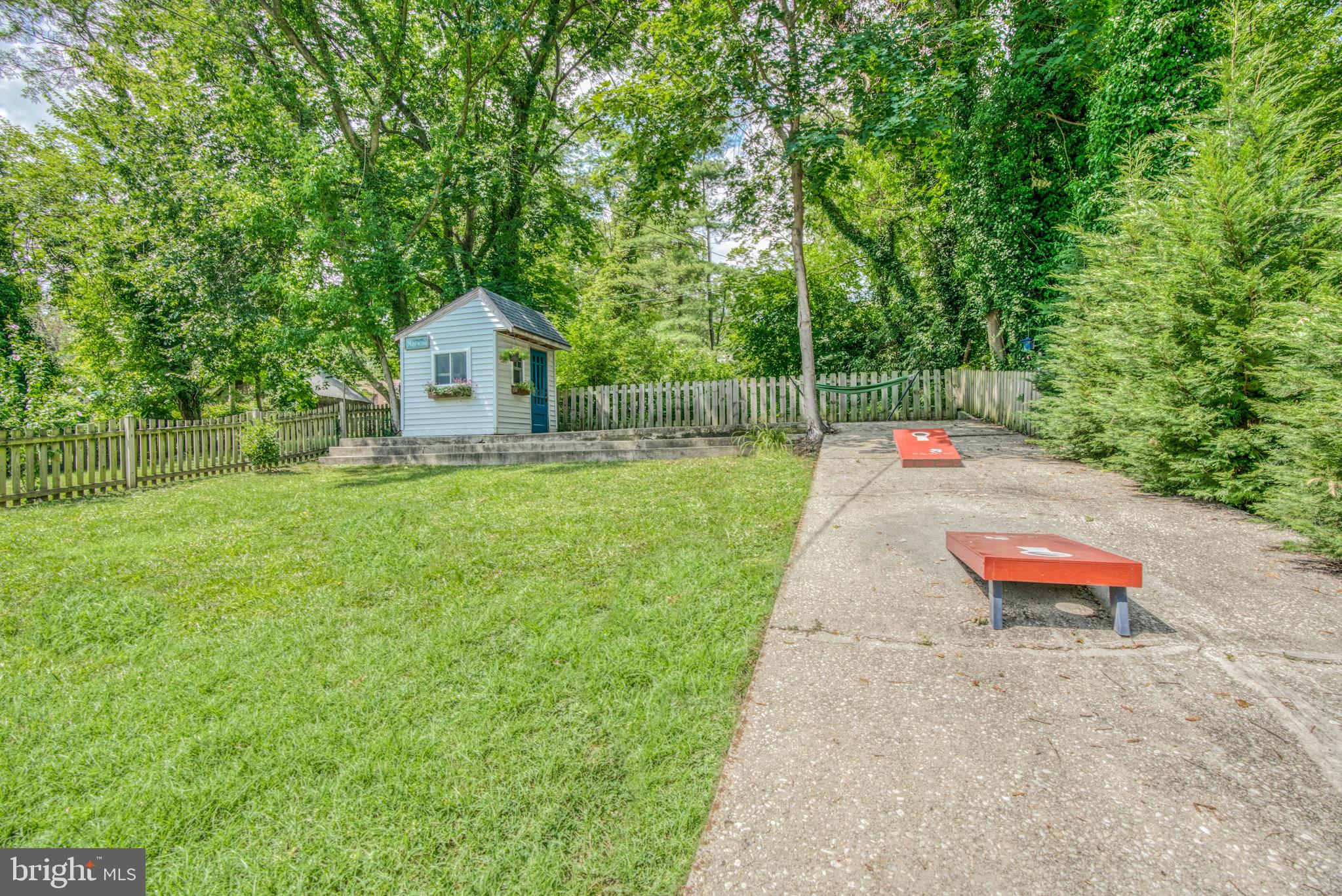 LAKE WALKER - Residential