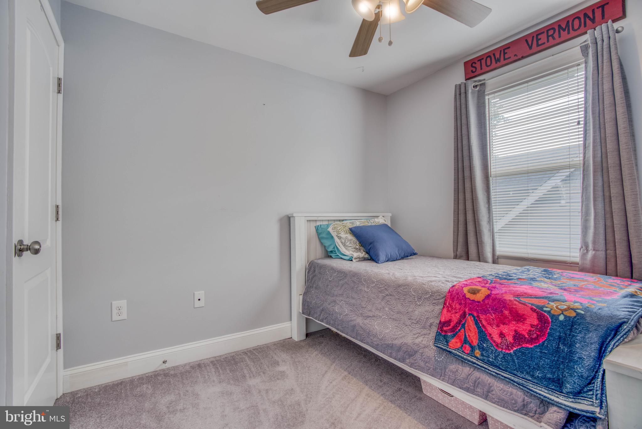 LAKE WALKER - Residential