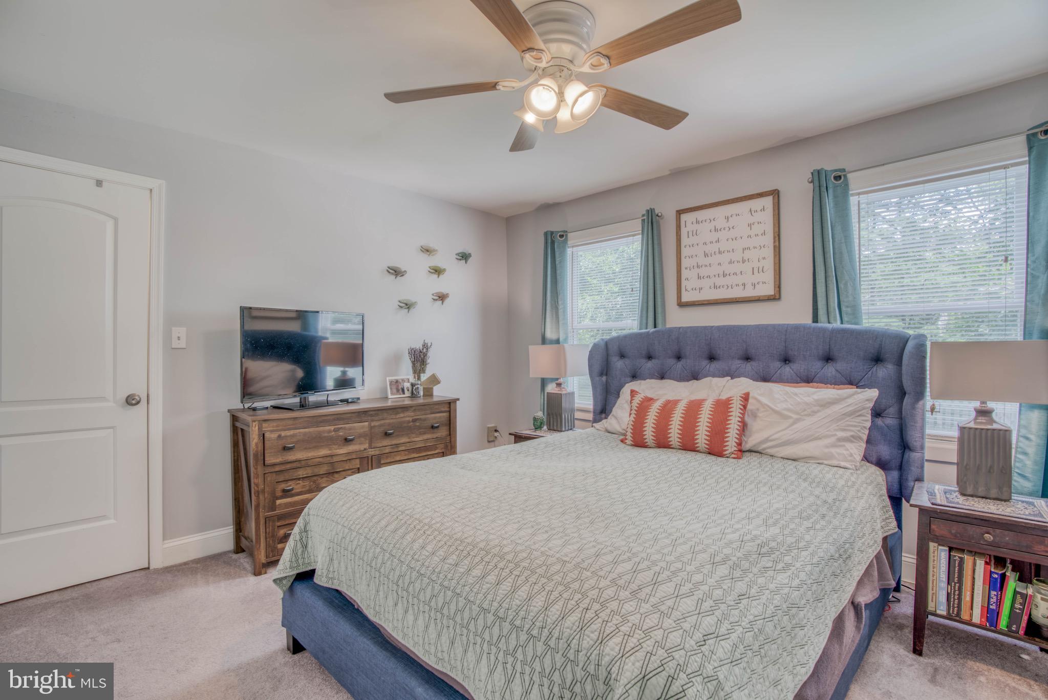 LAKE WALKER - Residential