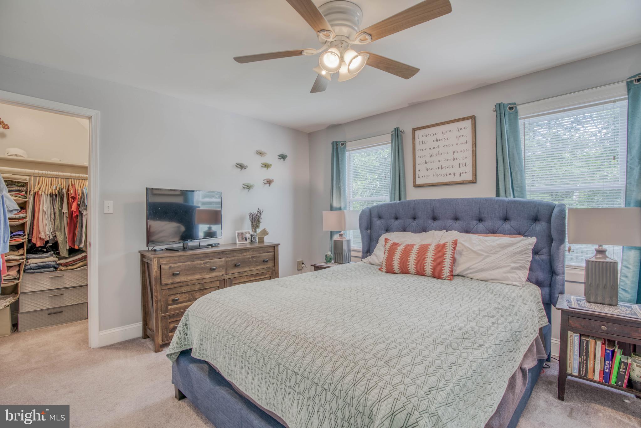 LAKE WALKER - Residential