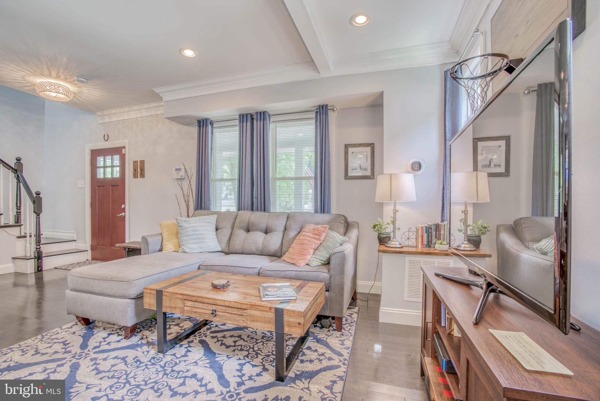 LAKE WALKER - Residential