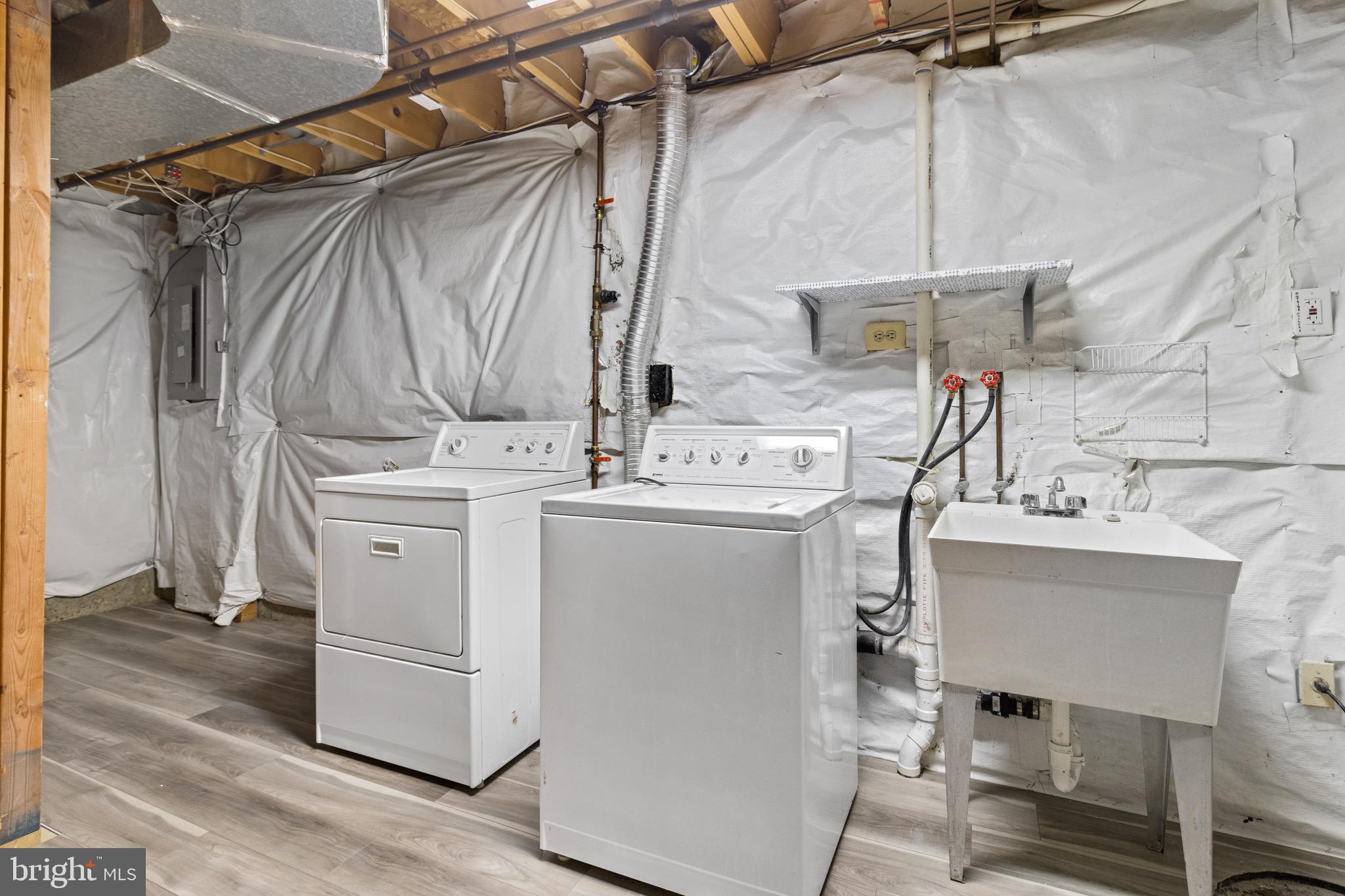 CEDARSIDE FARM - Residential