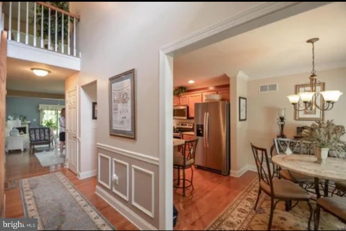 STRATTON CHASE - Residential