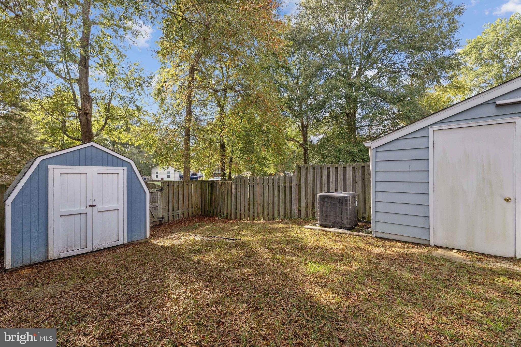 WAKEFIELD SQUARE - Residential