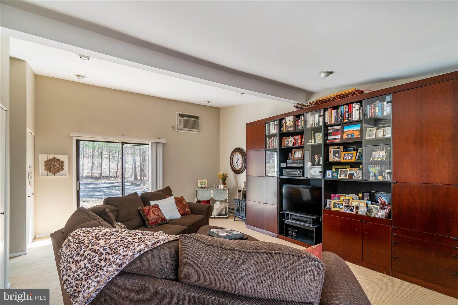 CAVES PARK - Residential