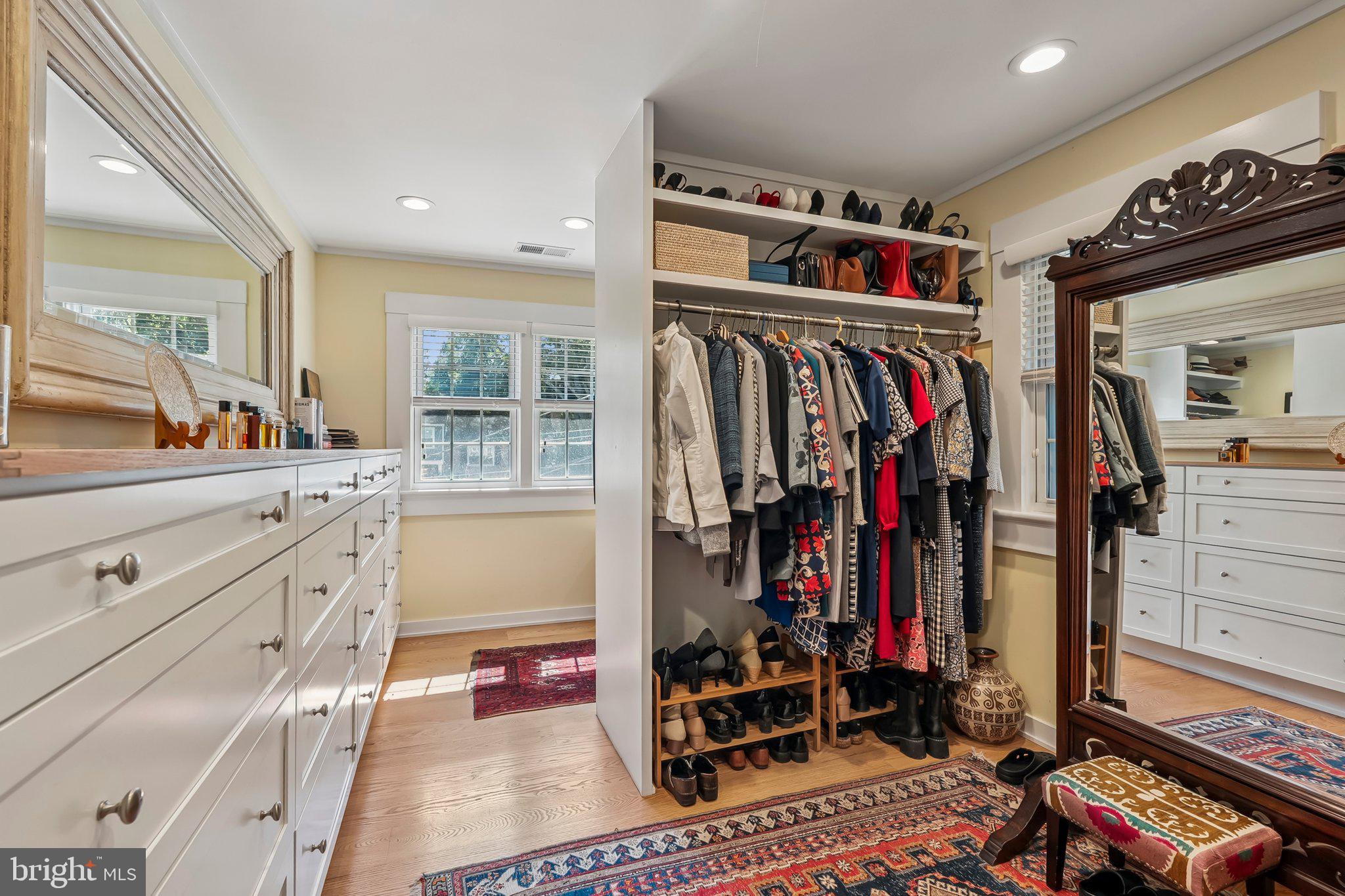 RIVERCREST - Residential