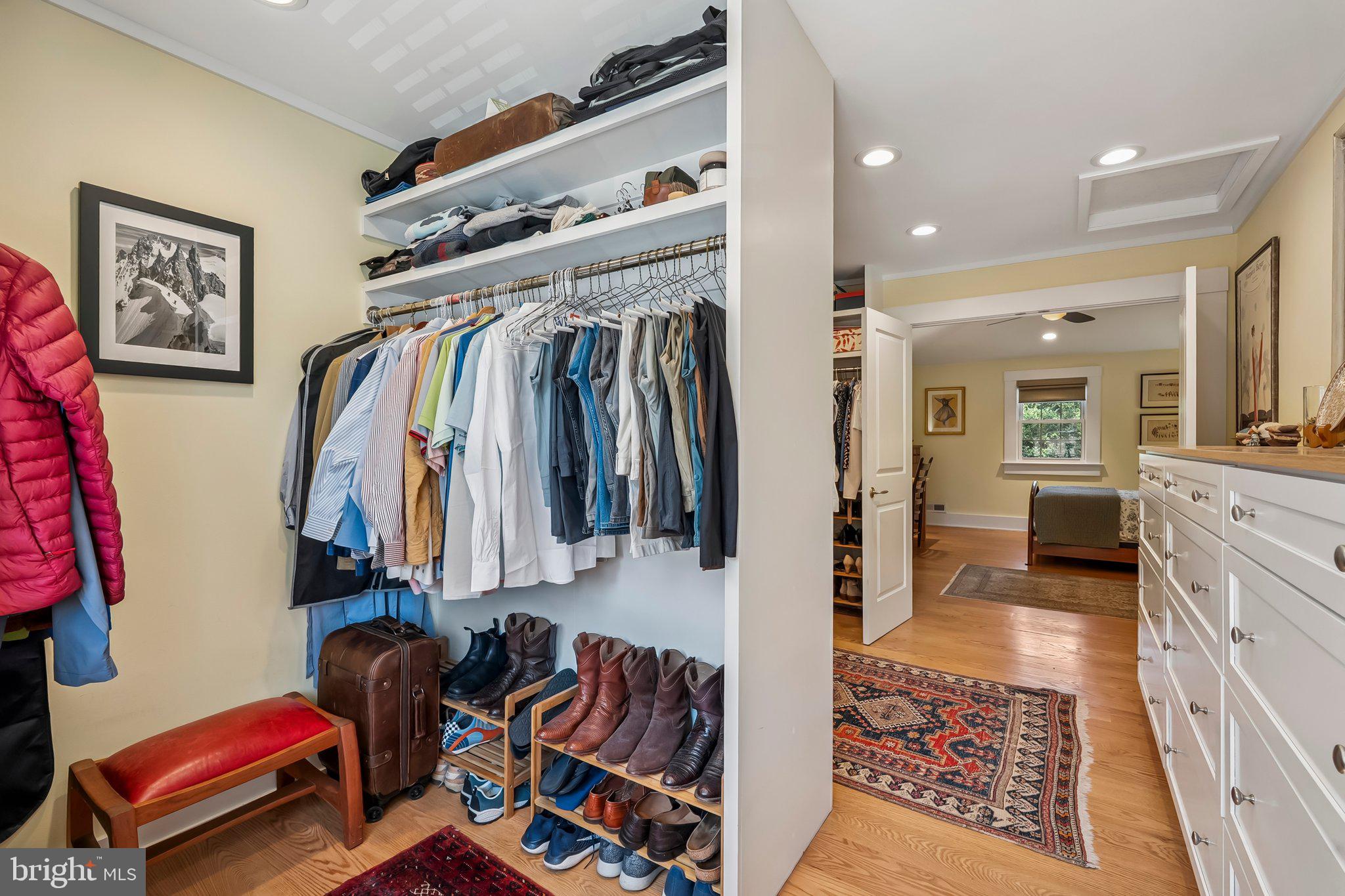 RIVERCREST - Residential