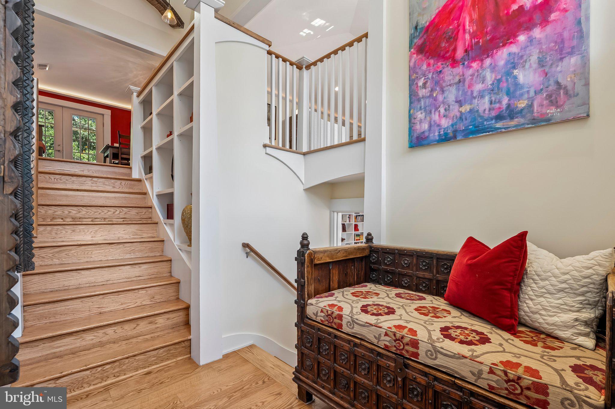 RIVERCREST - Residential