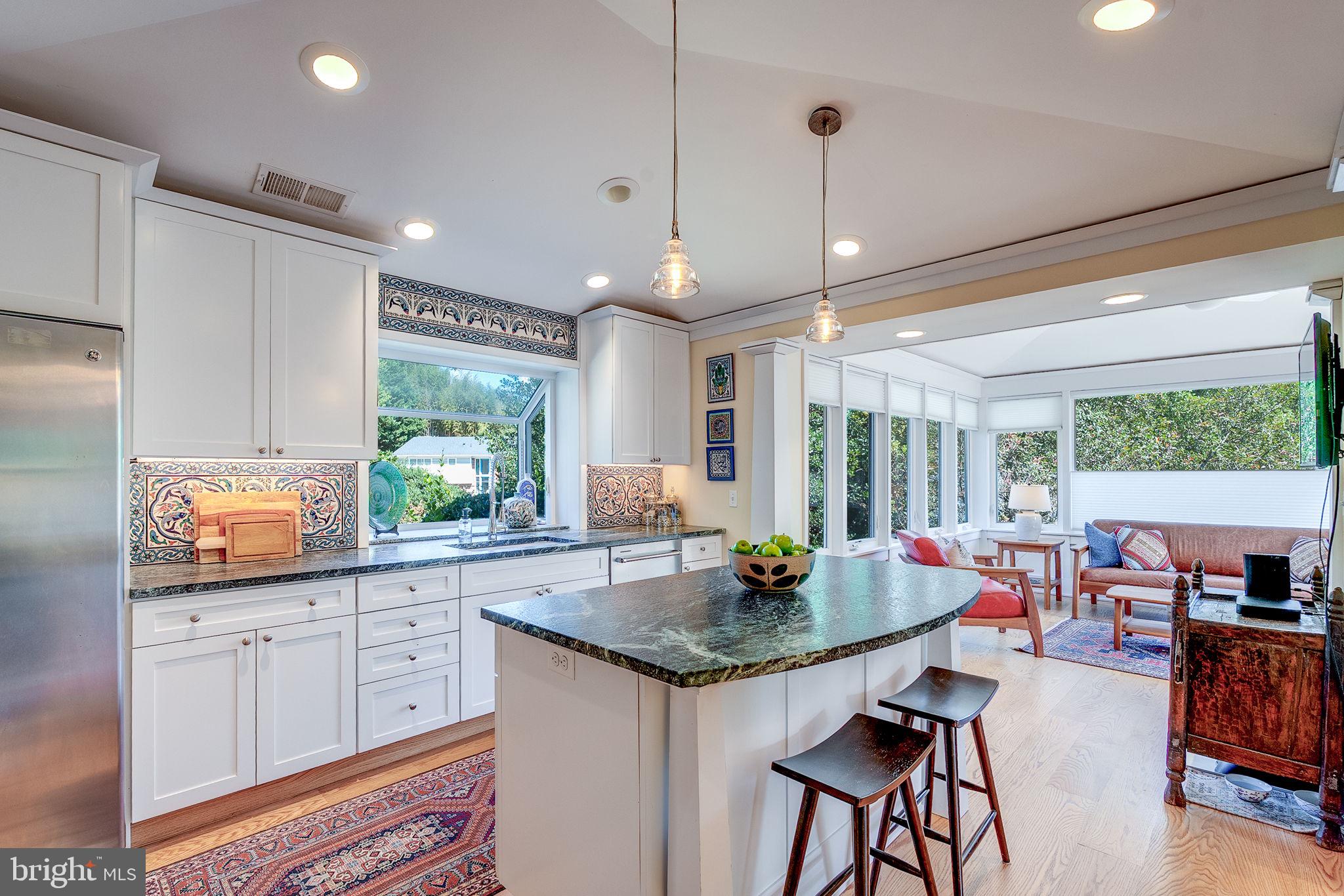 RIVERCREST - Residential