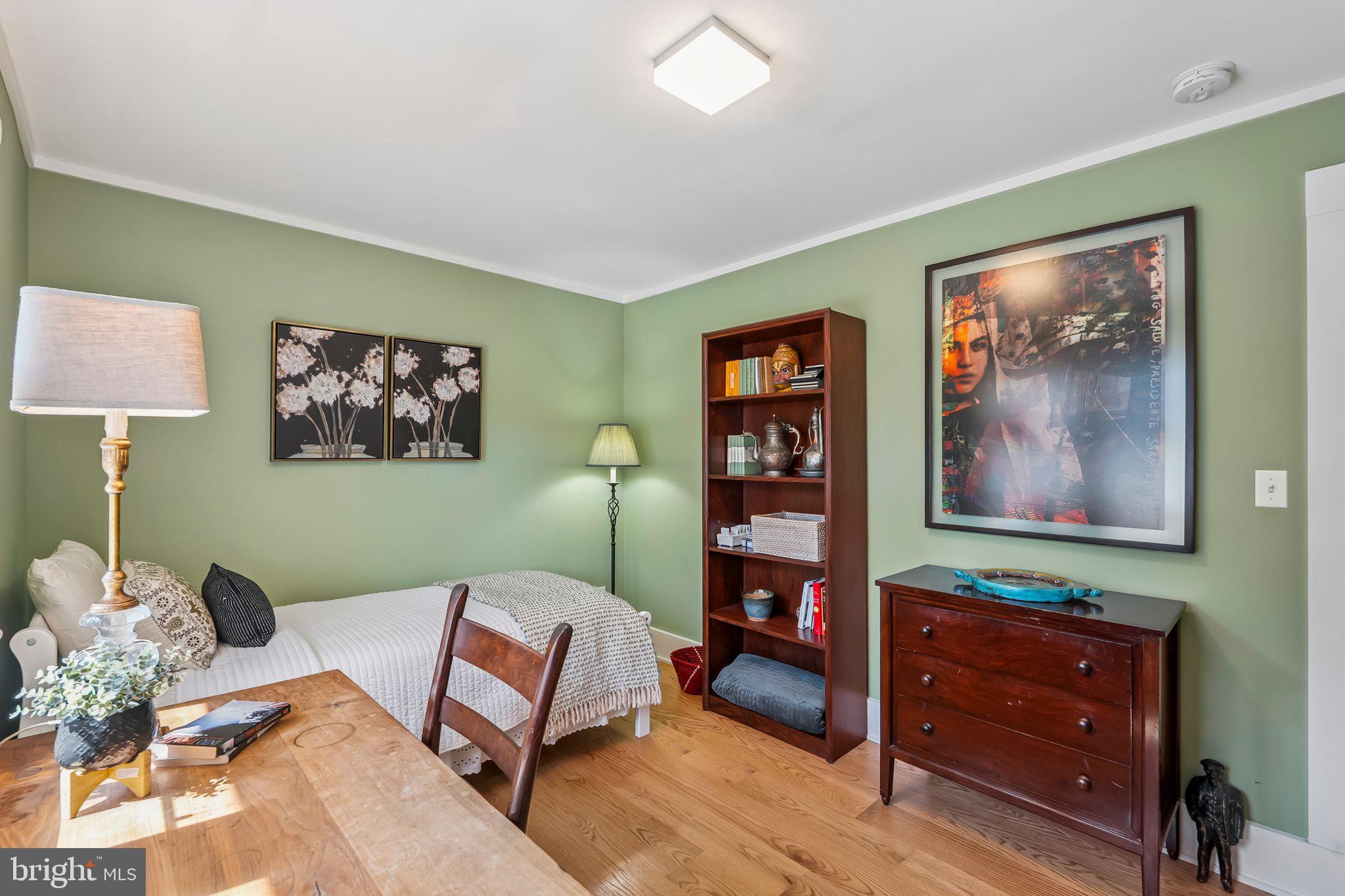 RIVERCREST - Residential