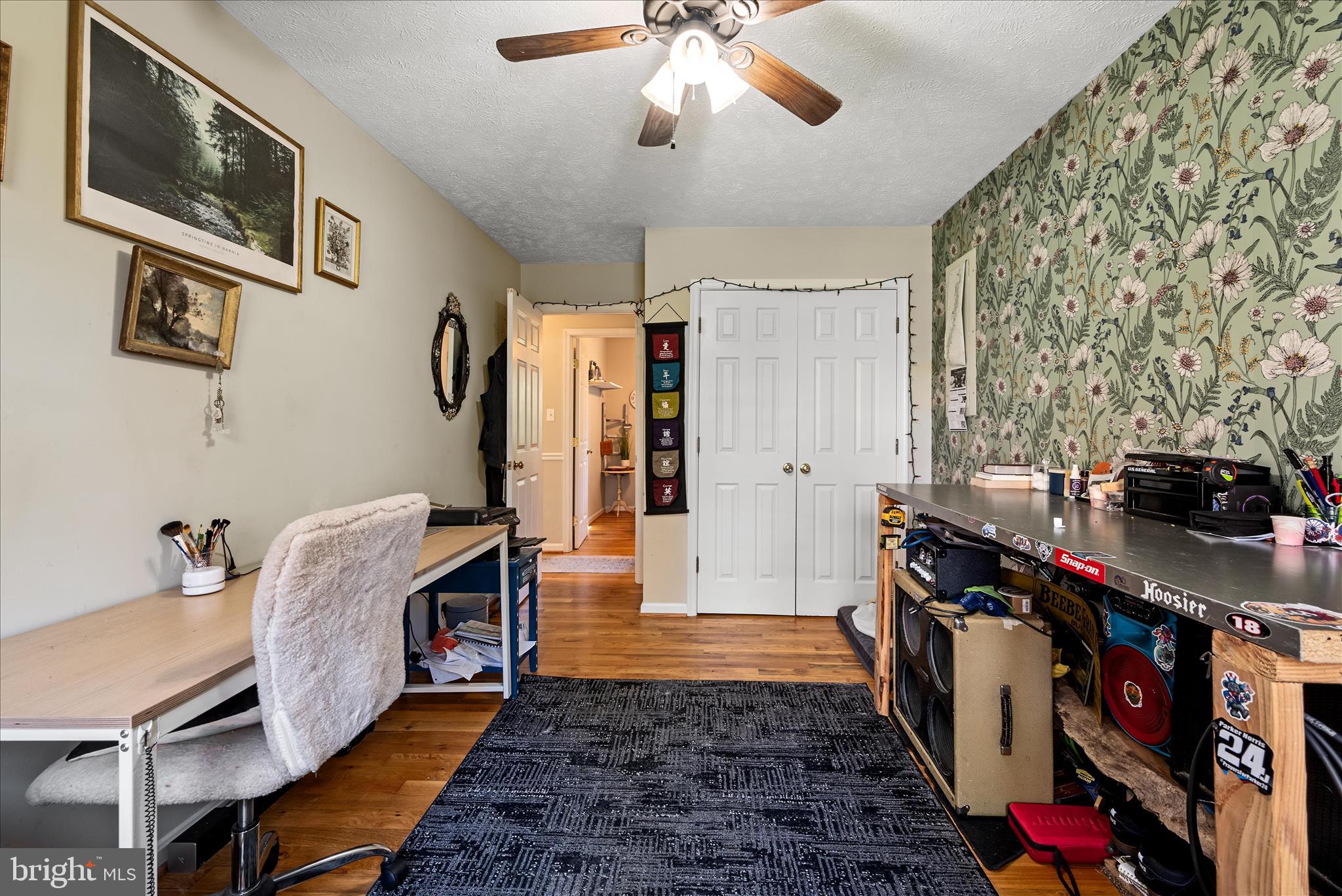 BLUE MOUNTAIN - Residential