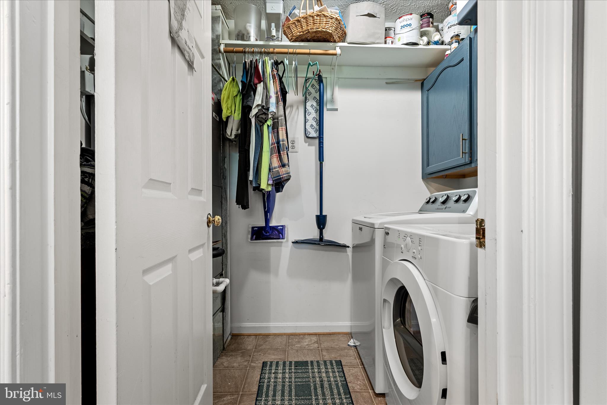 BLUE MOUNTAIN - Residential