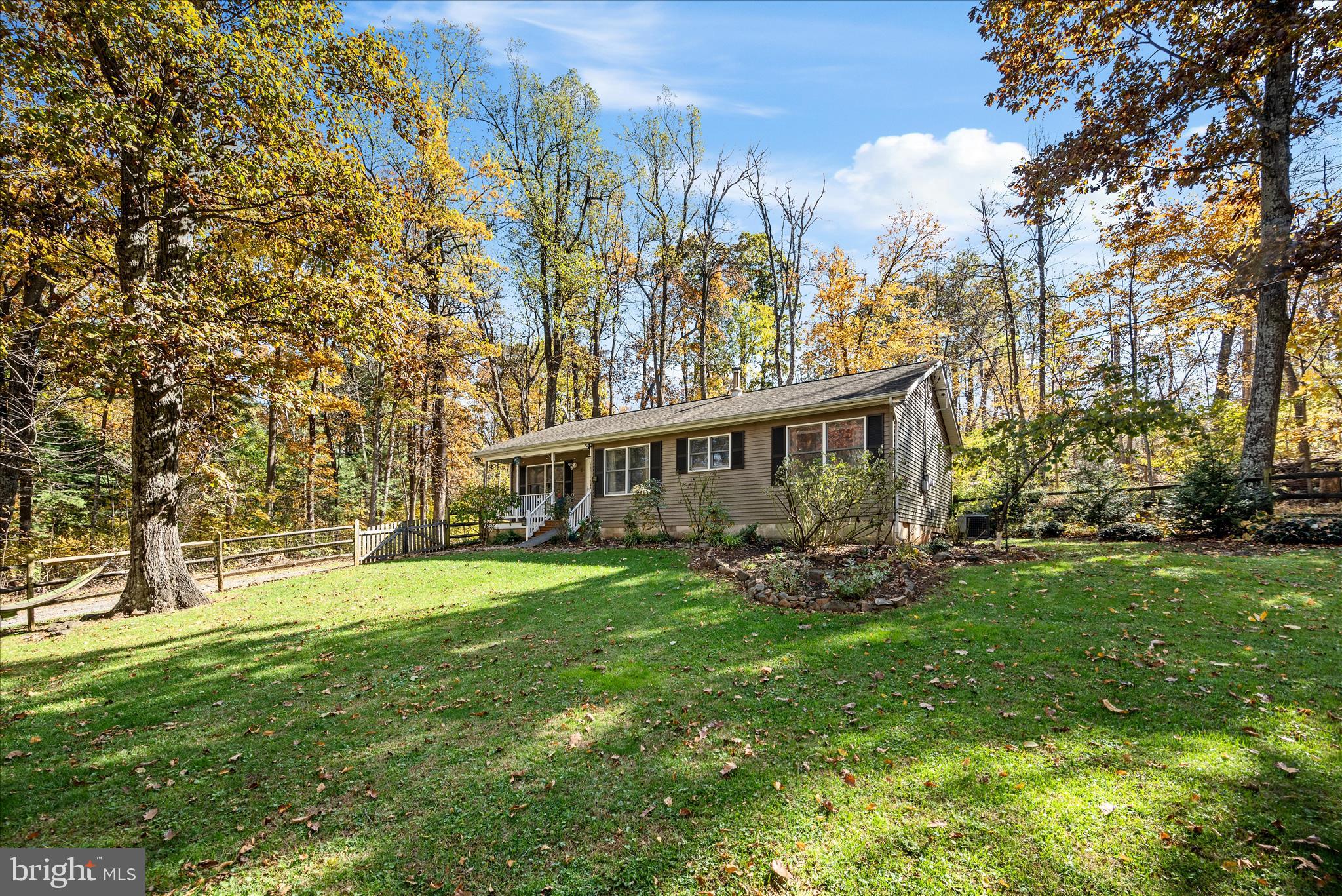 BLUE MOUNTAIN - Residential