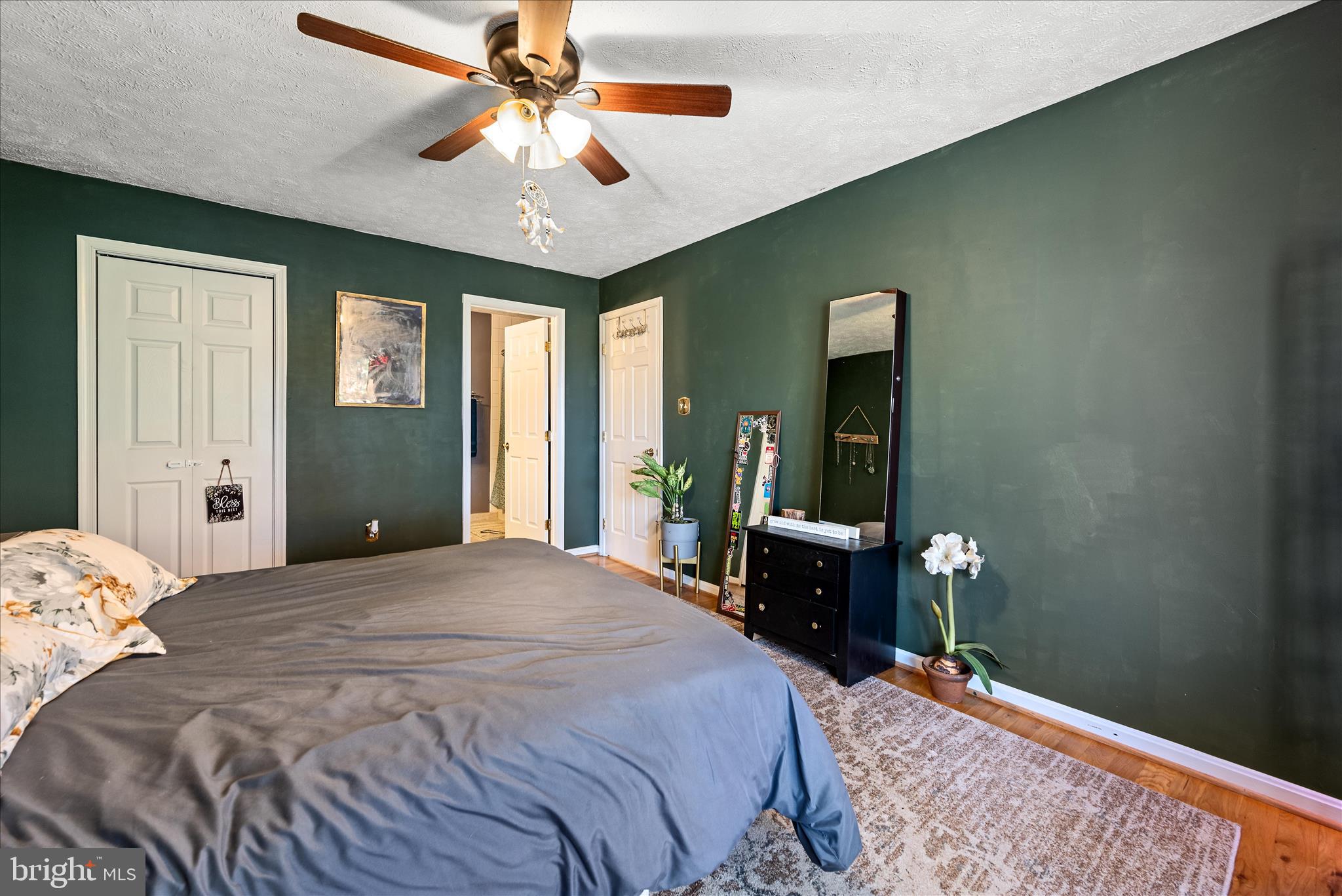 BLUE MOUNTAIN - Residential