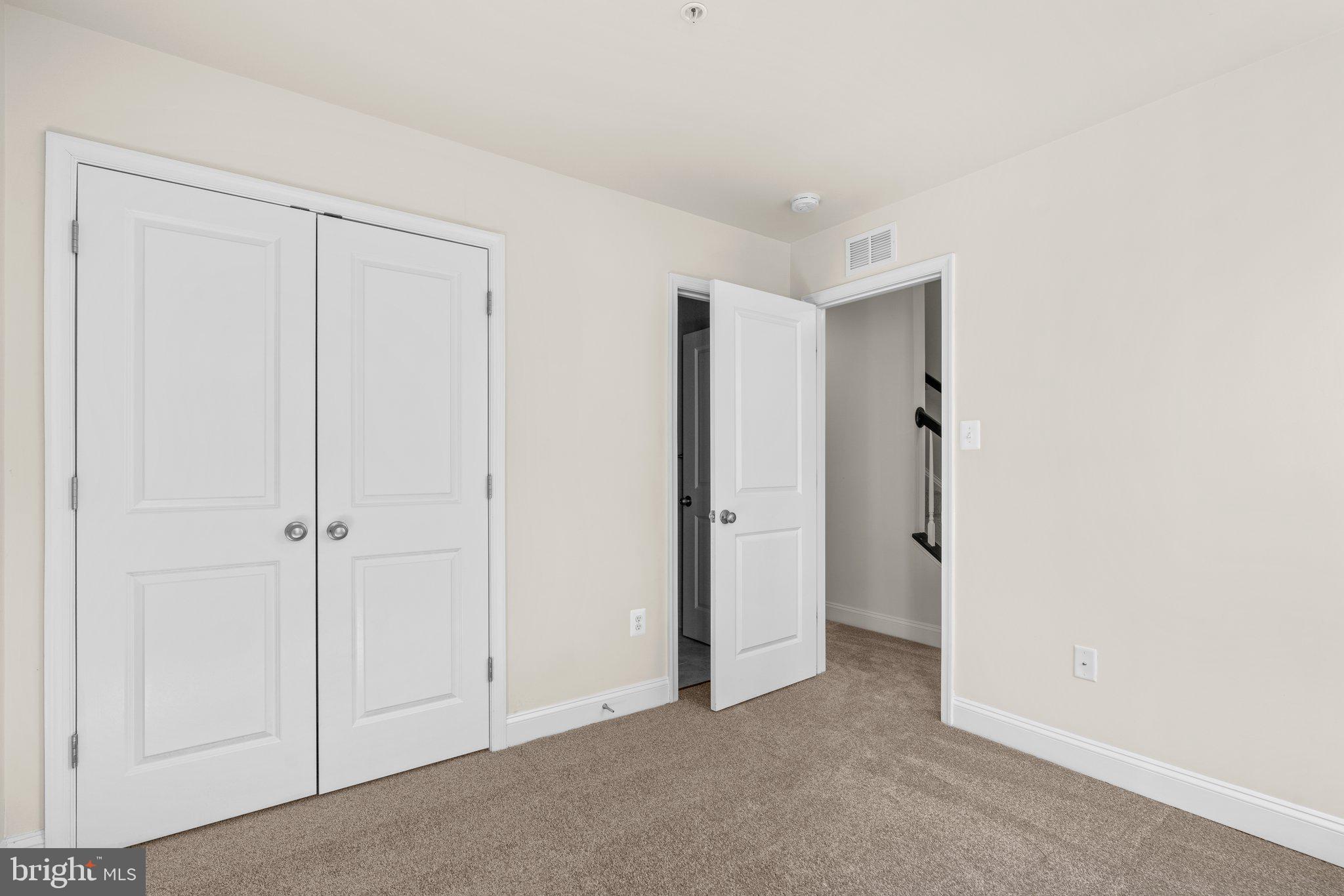 OXFORD SQUARE - Residential