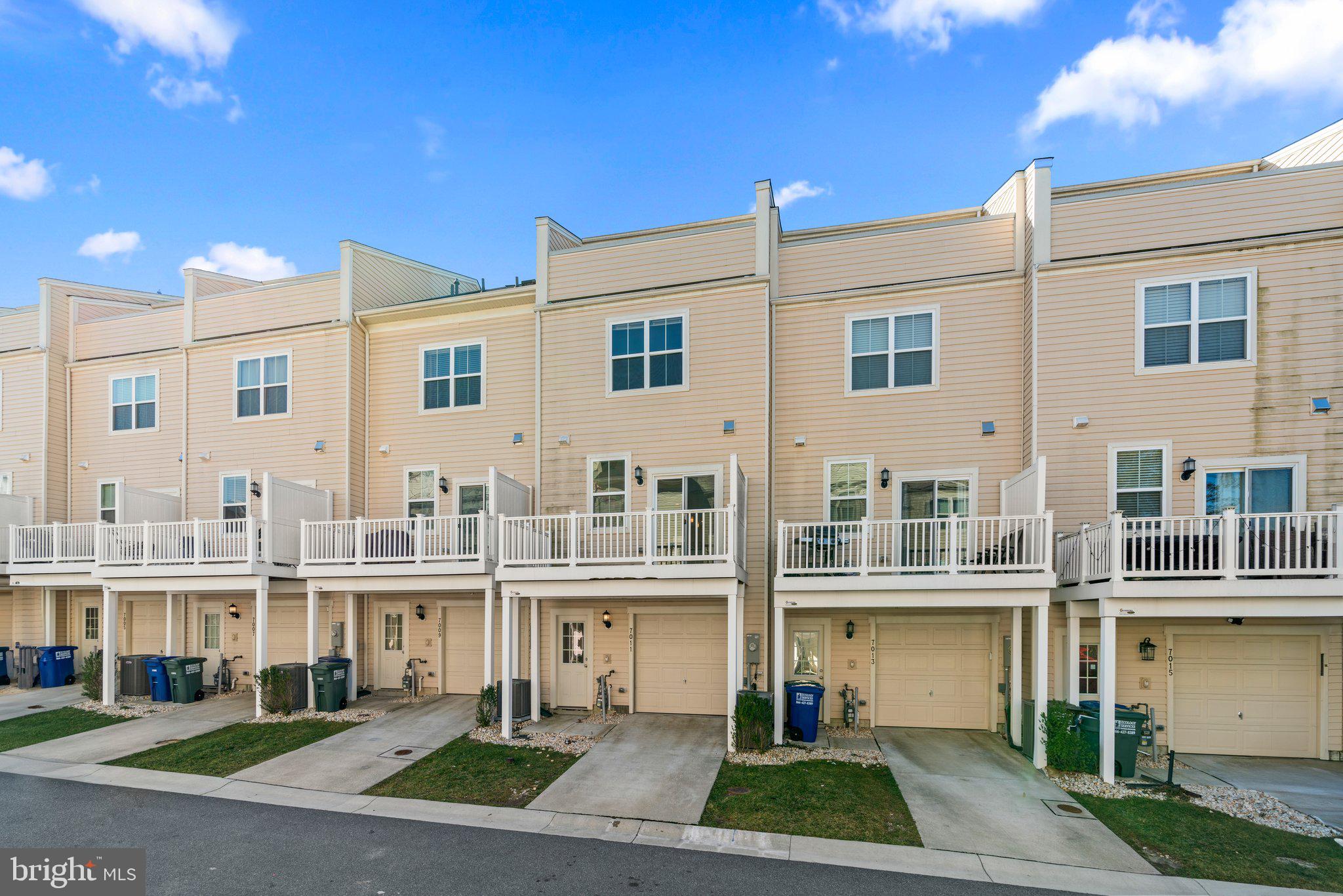 OXFORD SQUARE - Residential