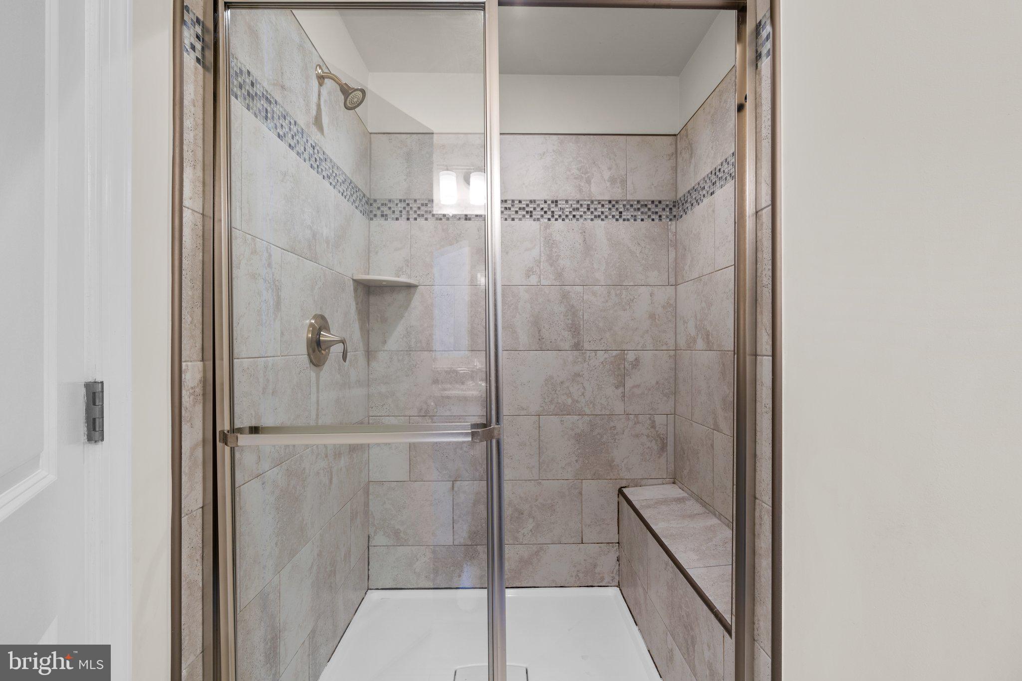 OXFORD SQUARE - Residential