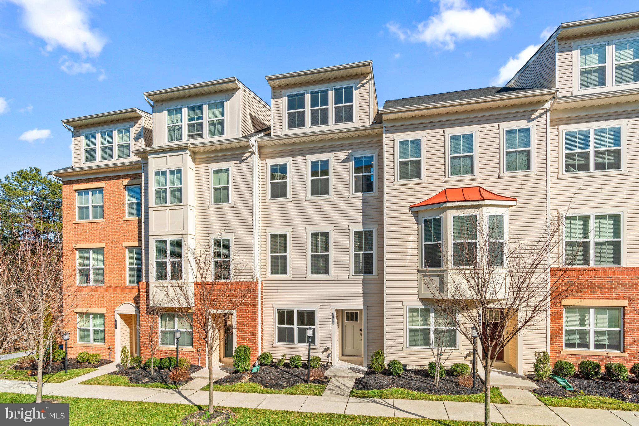 OXFORD SQUARE - Residential