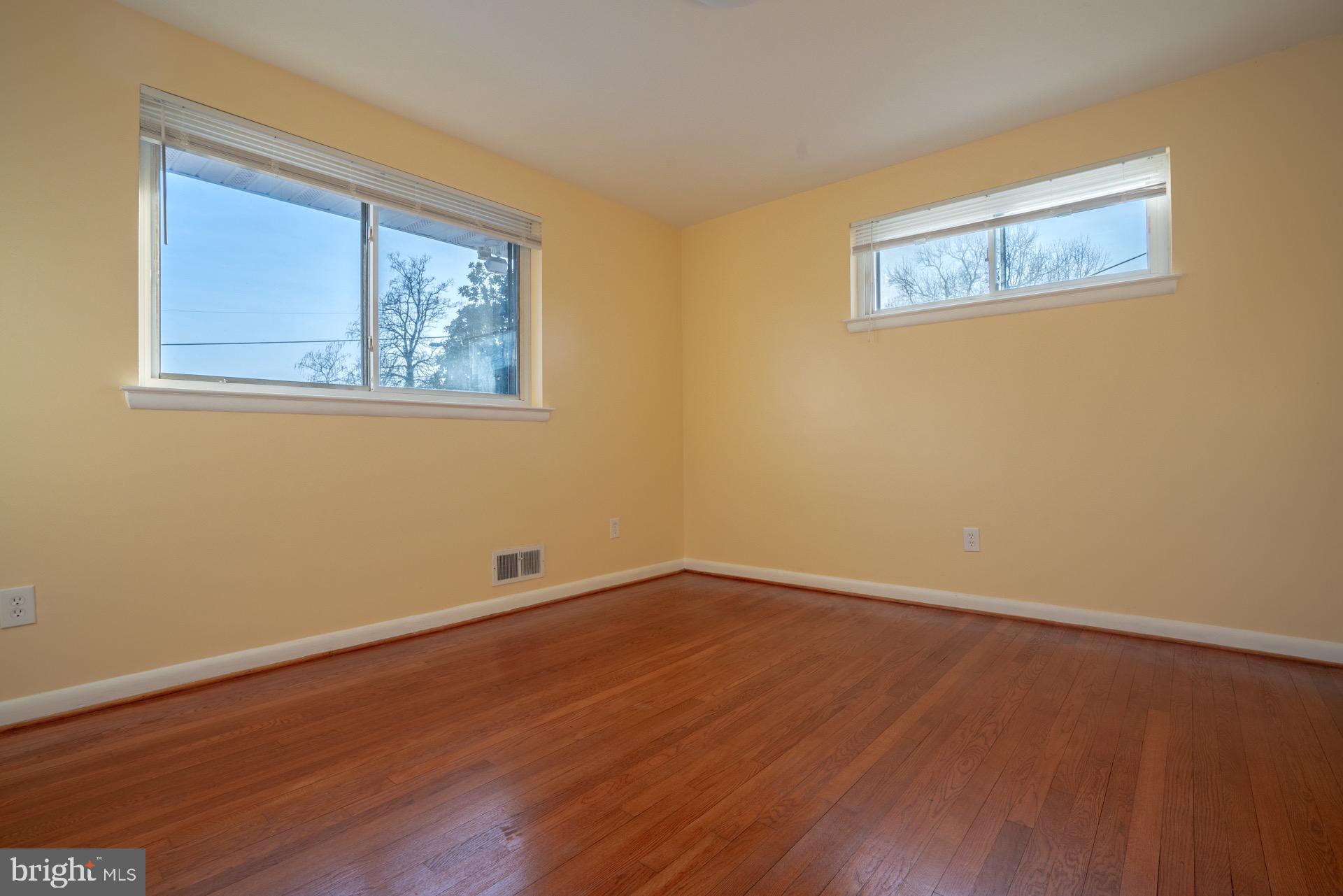 TAYLOR GARDENS - Residential