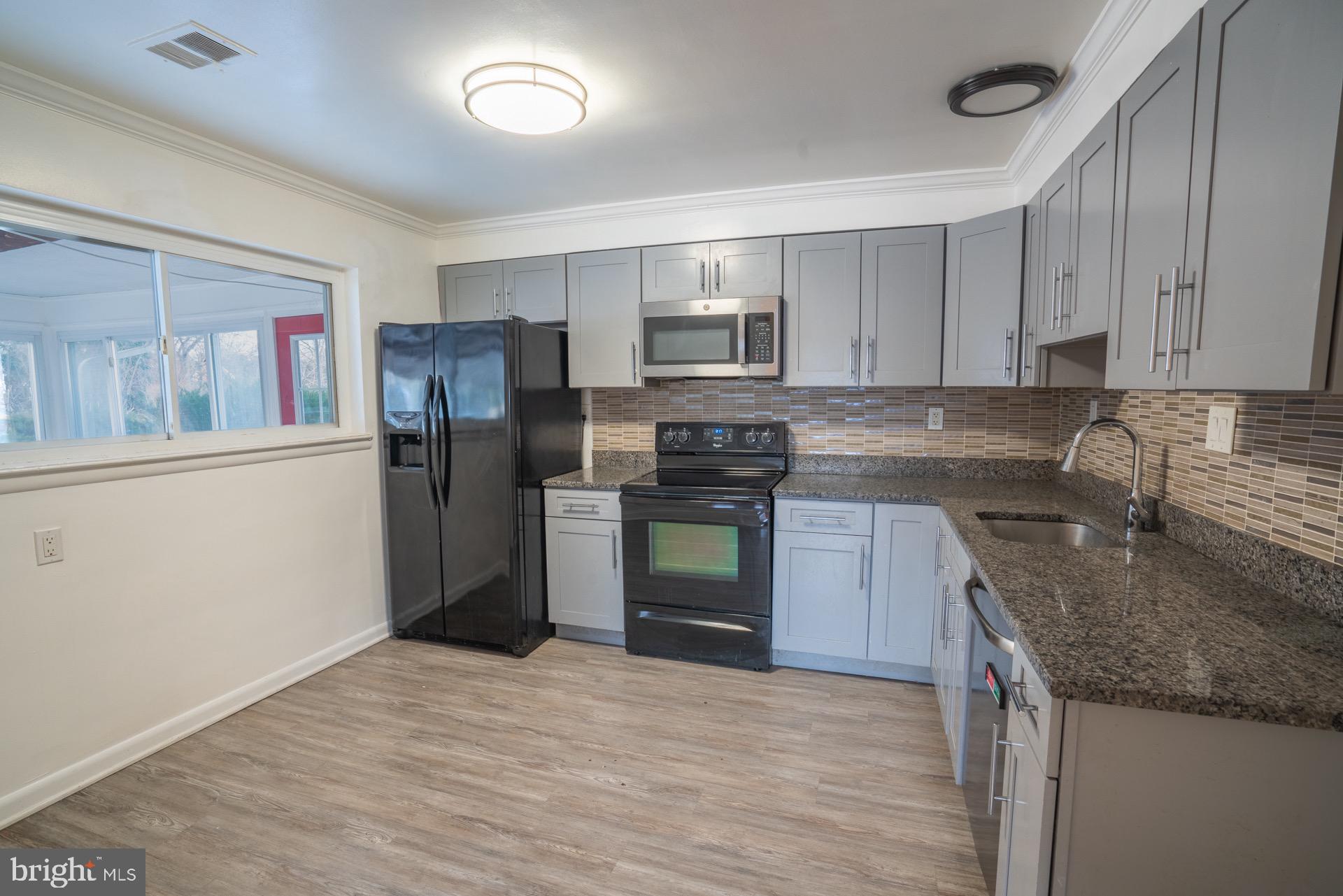 TAYLOR GARDENS - Residential