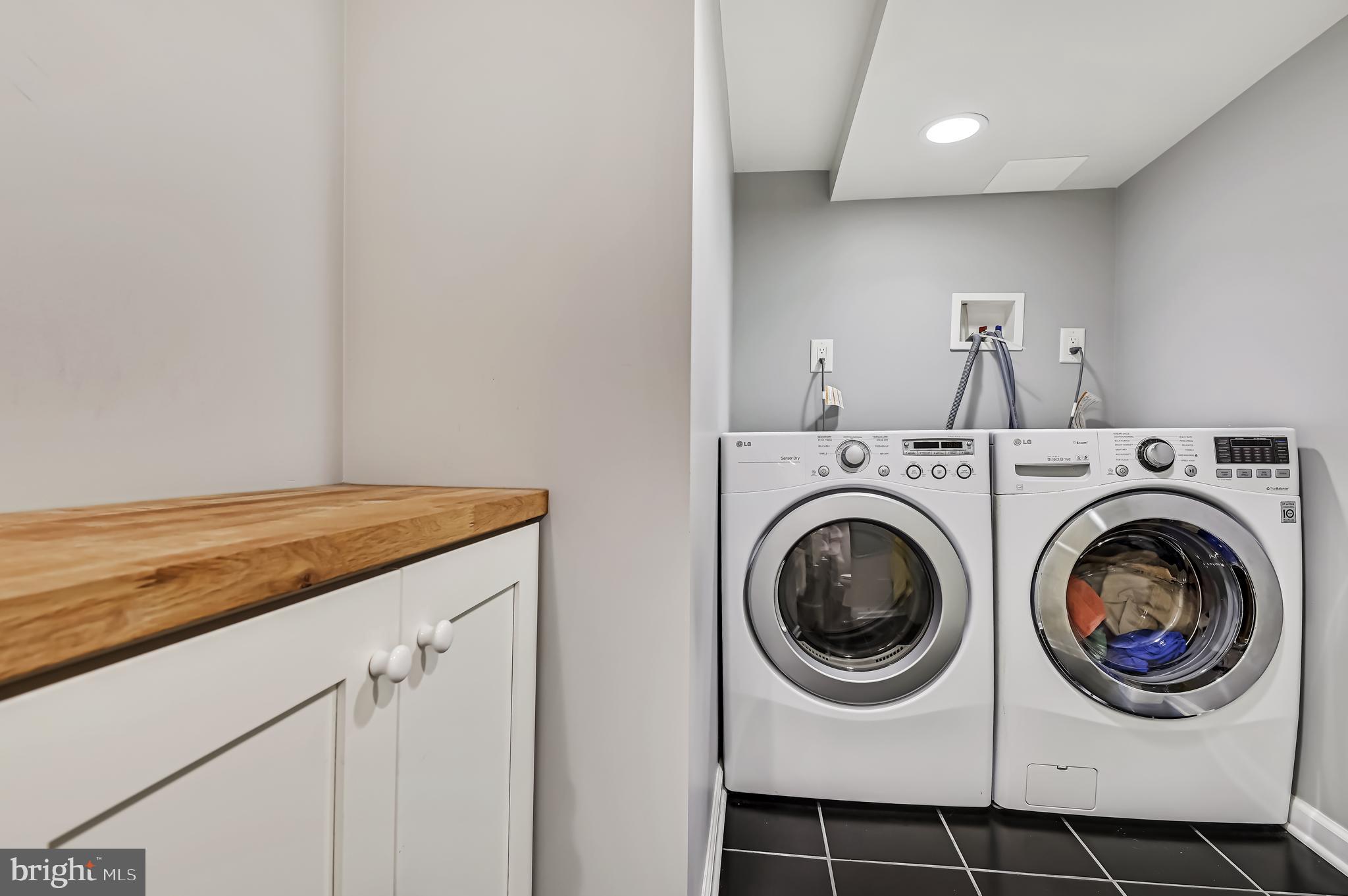 KNOLLWOOD - Residential